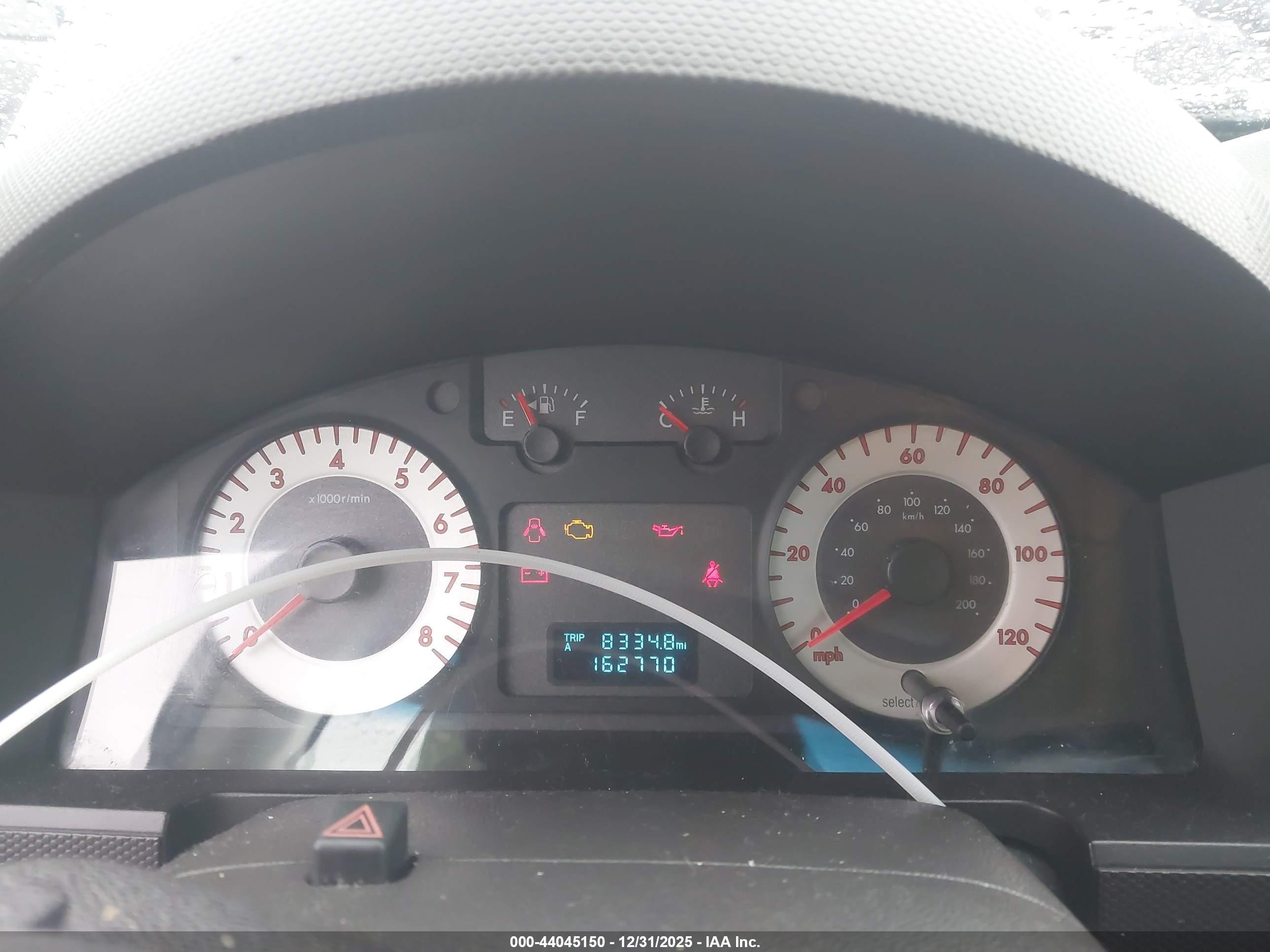 MAZDA TRIBUTE image 7