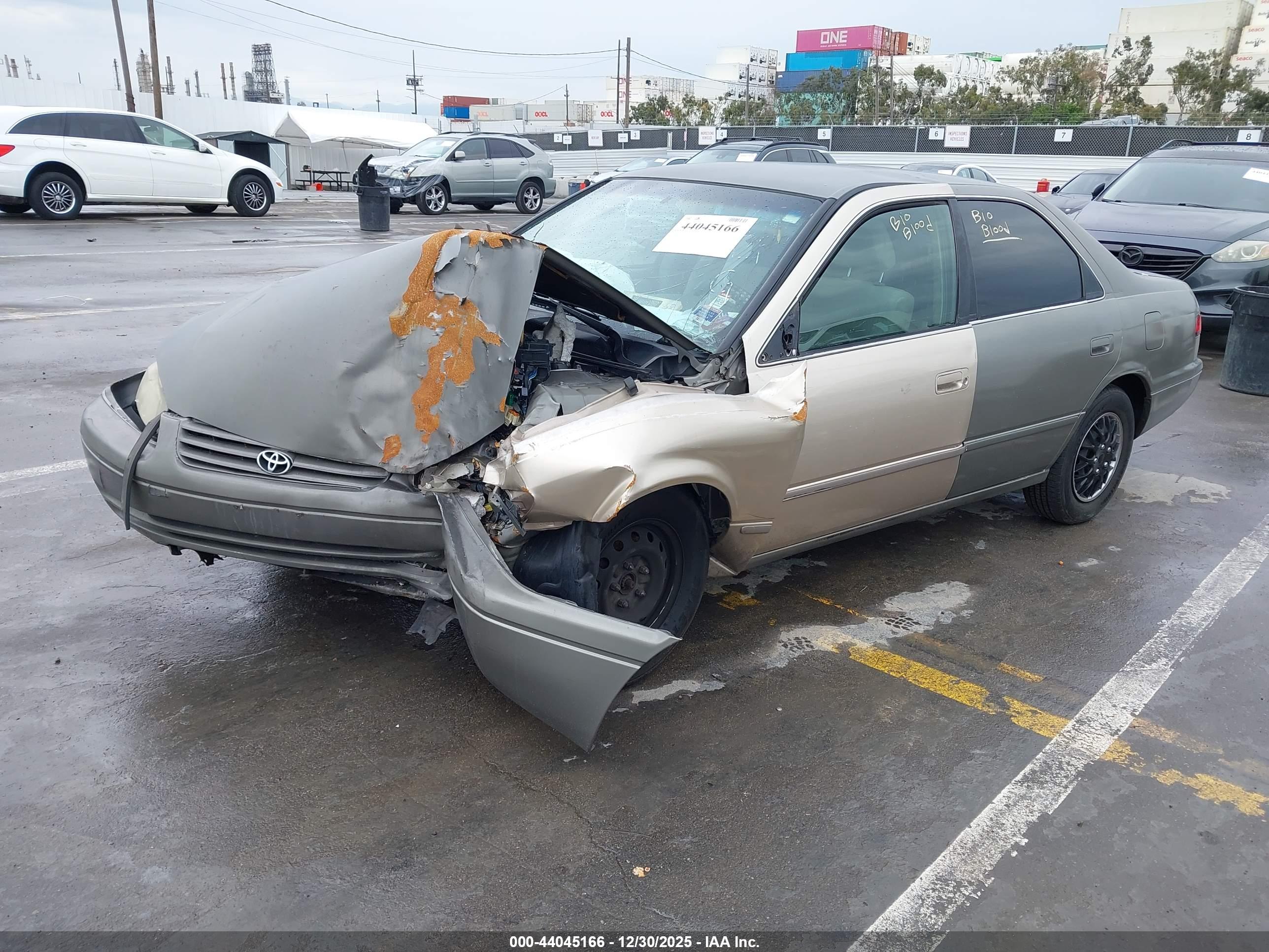TOYOTA CAMRY image 2