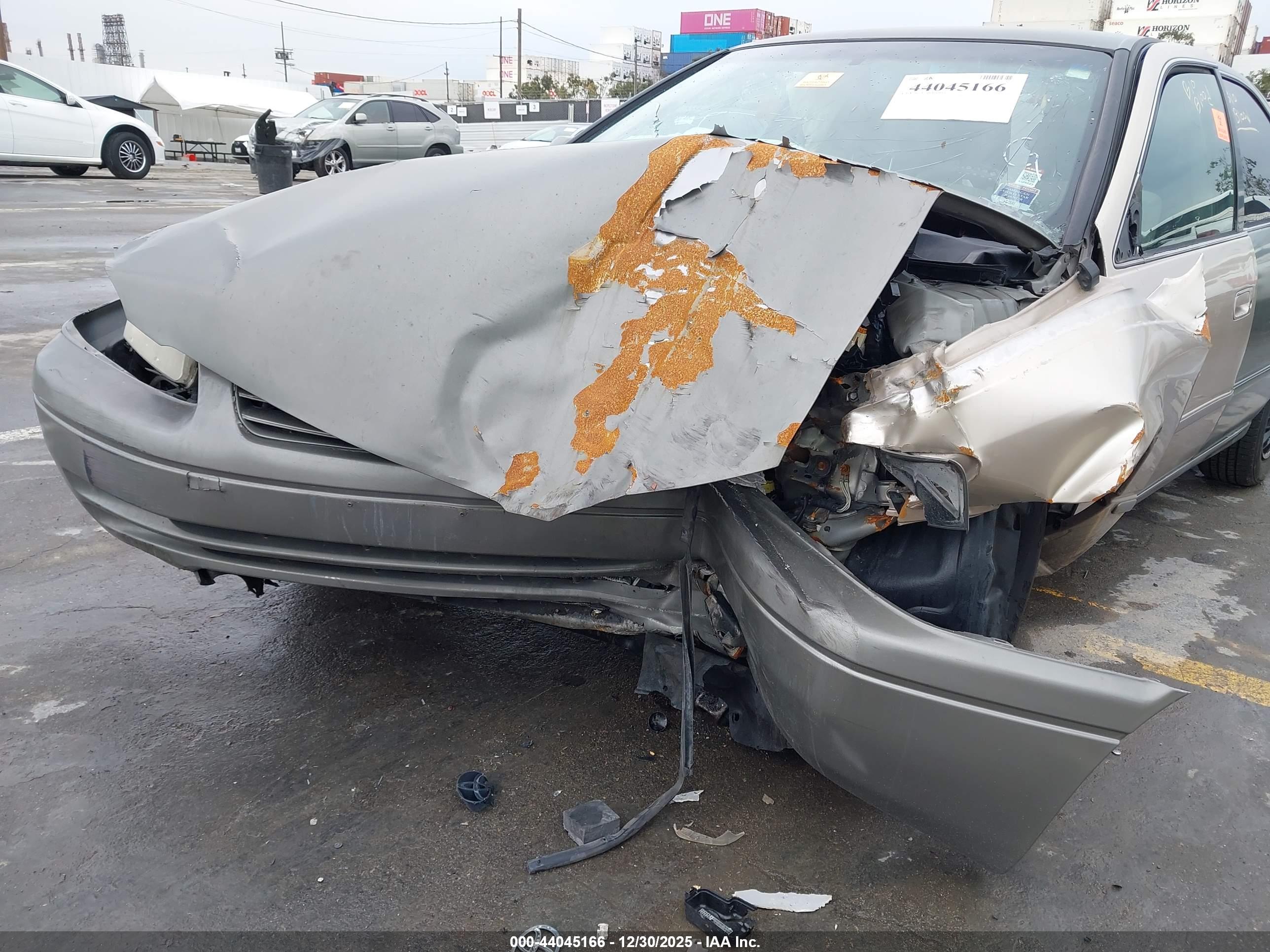TOYOTA CAMRY image 6