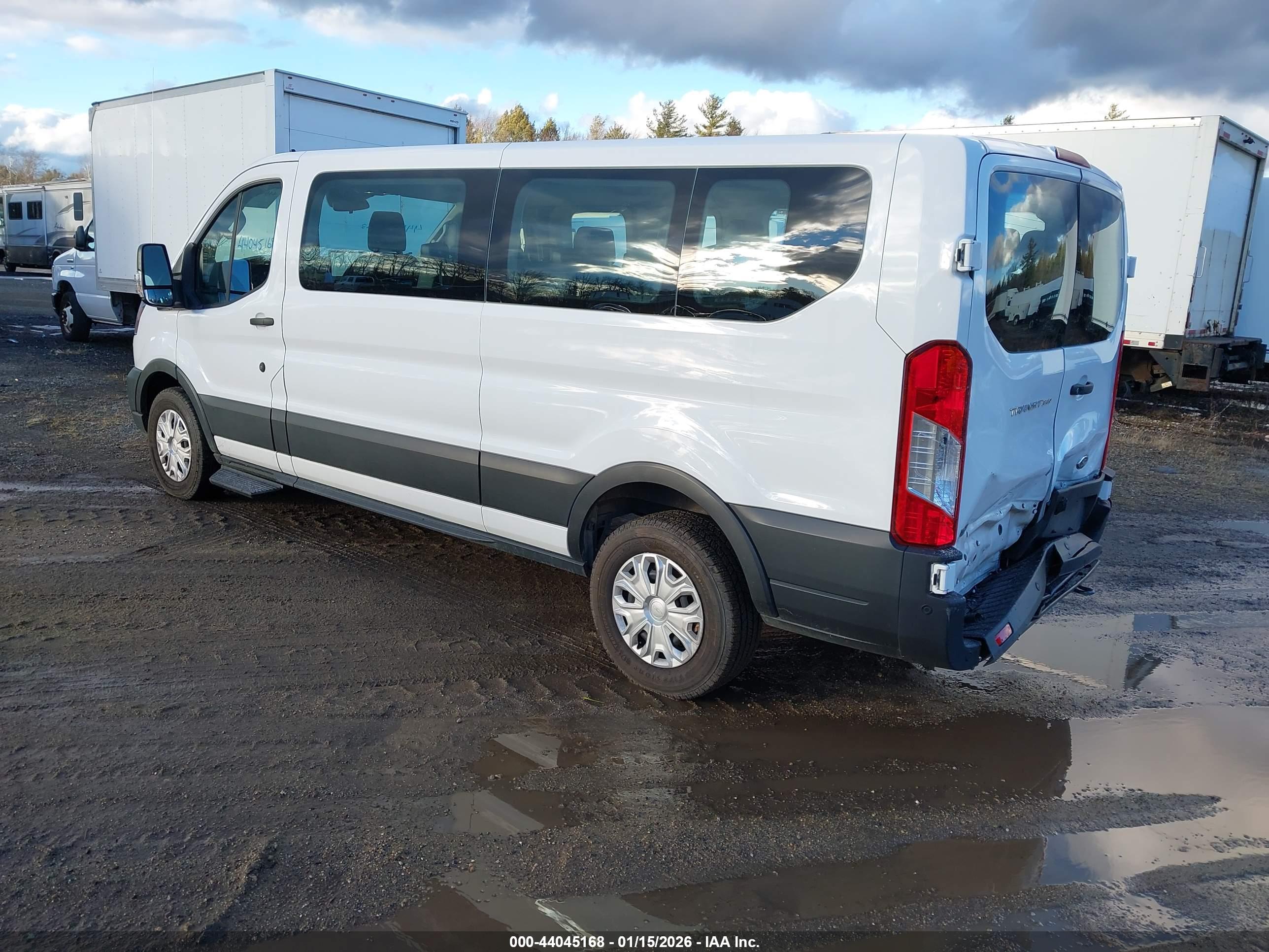 FORD TRANSIT image 3