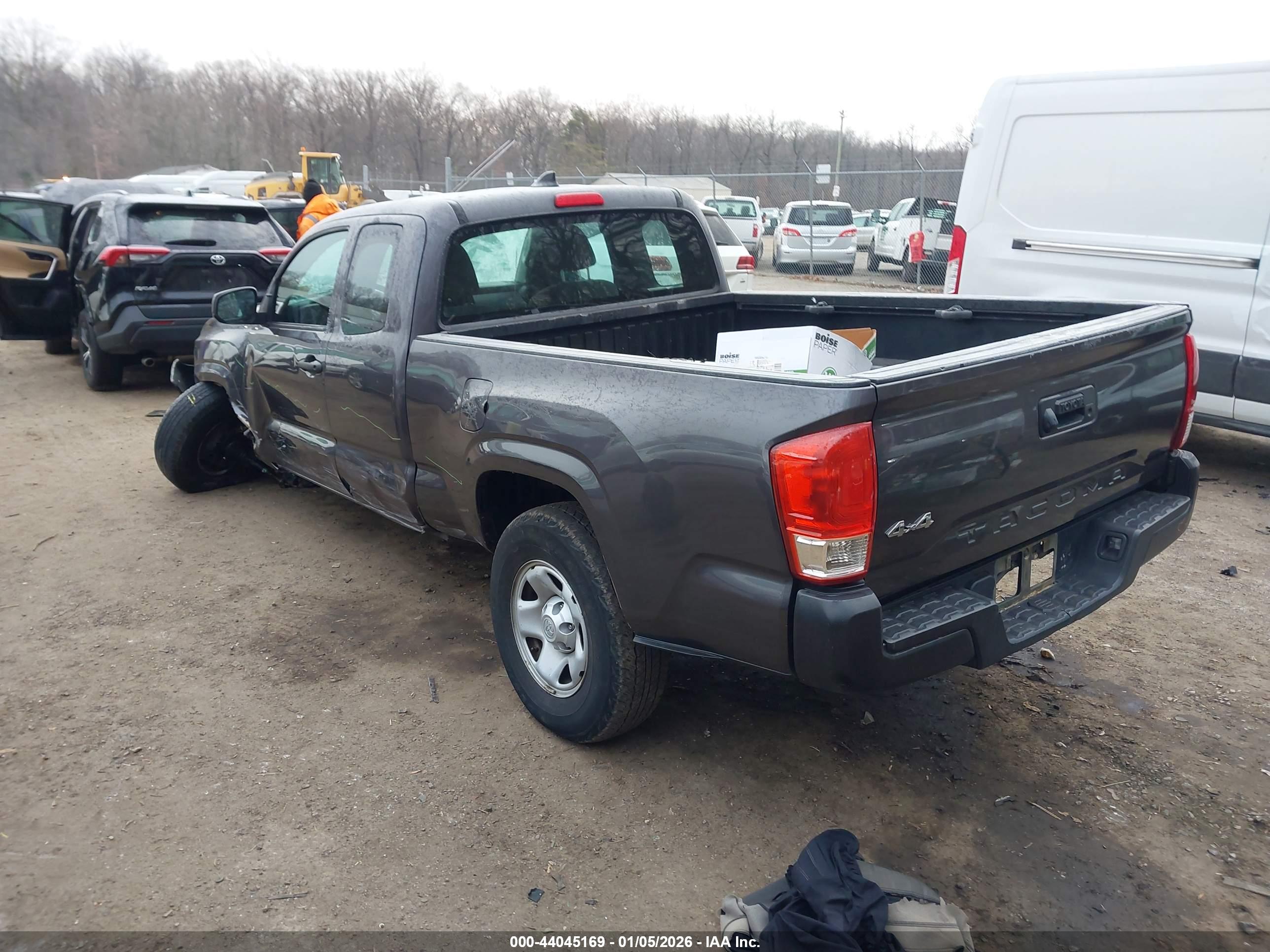 TOYOTA TACOMA image 3