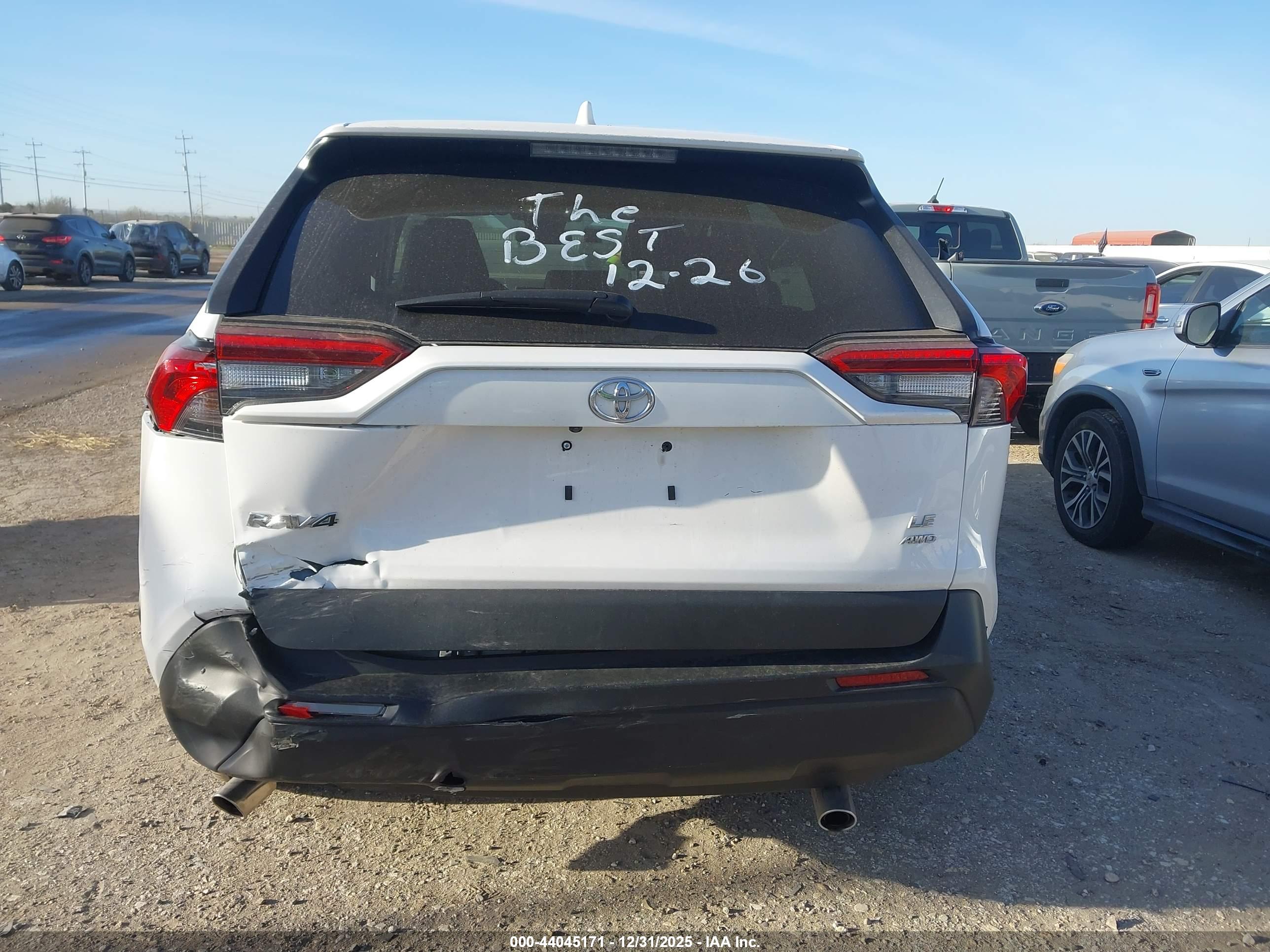 TOYOTA RAV4 image 6