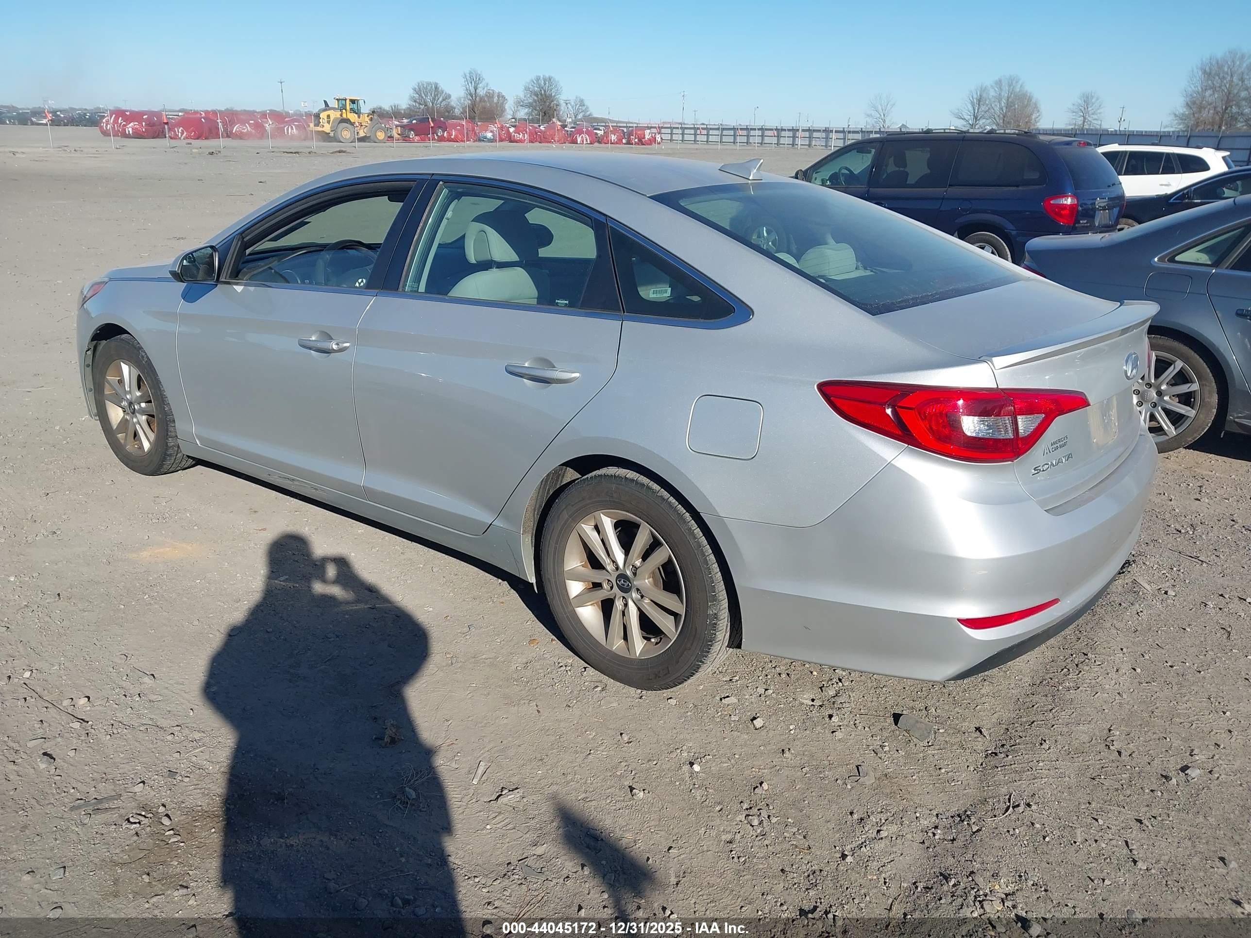 HYUNDAI SONATA image 3