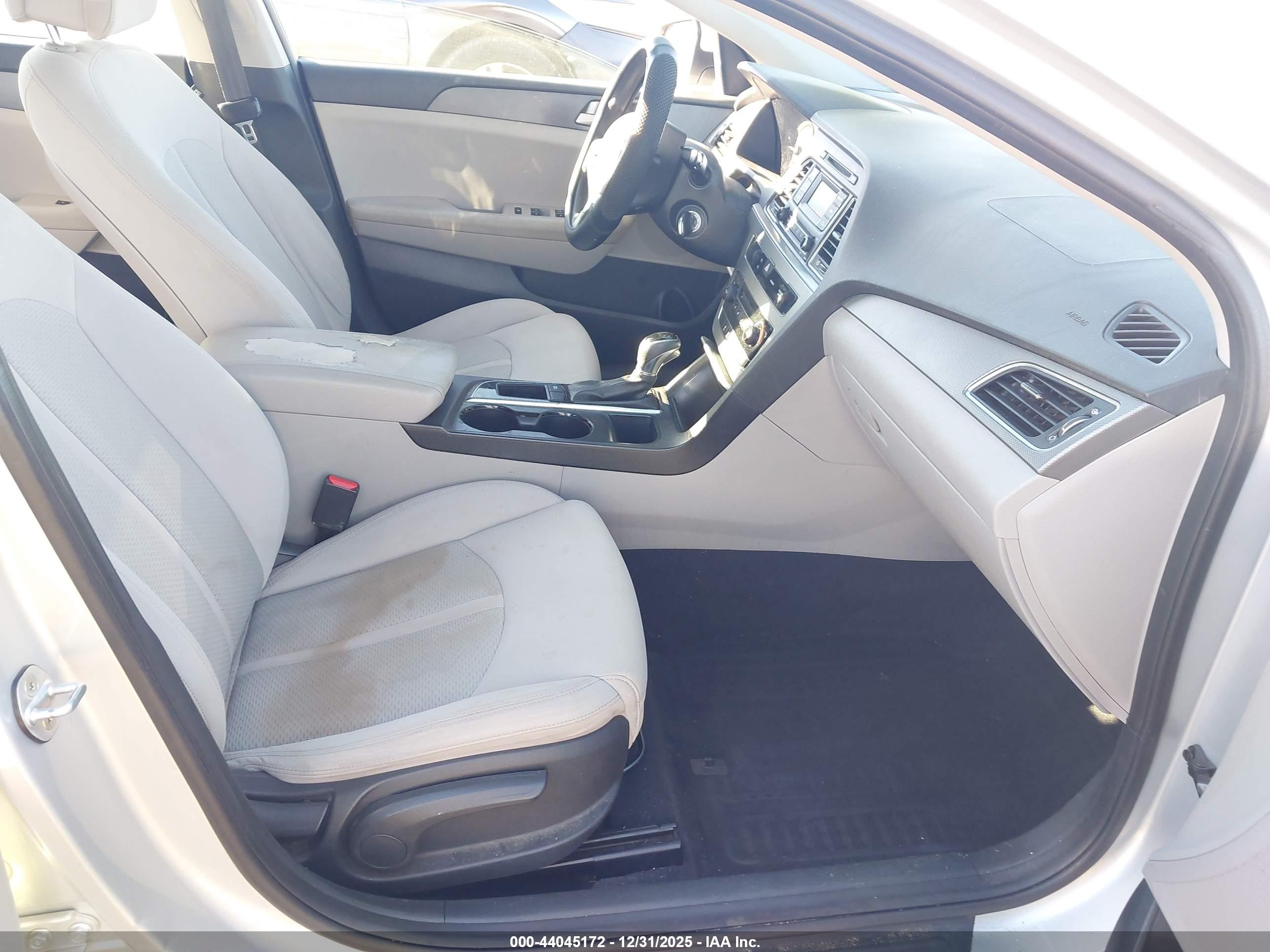 HYUNDAI SONATA image 5