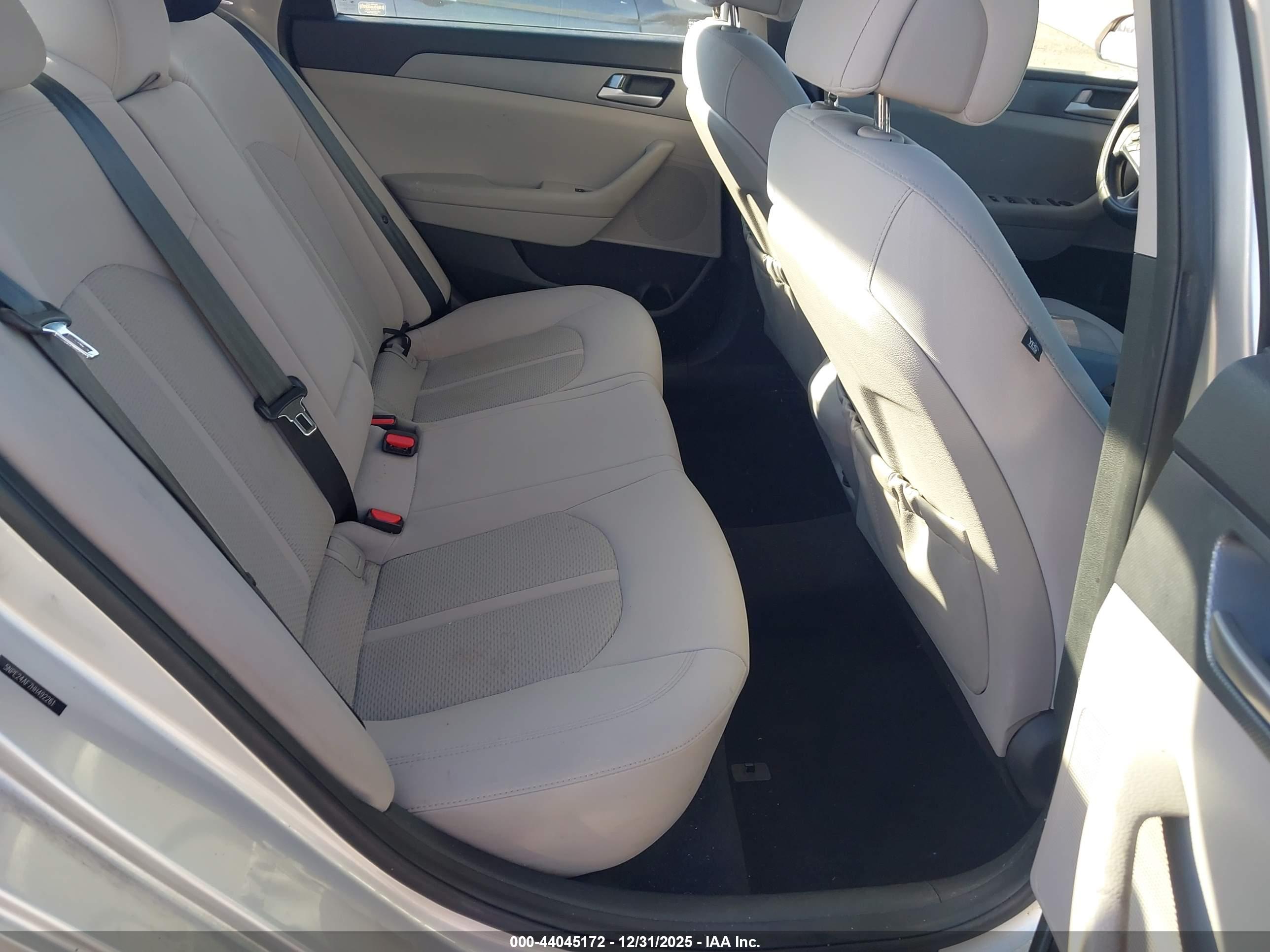 HYUNDAI SONATA image 8