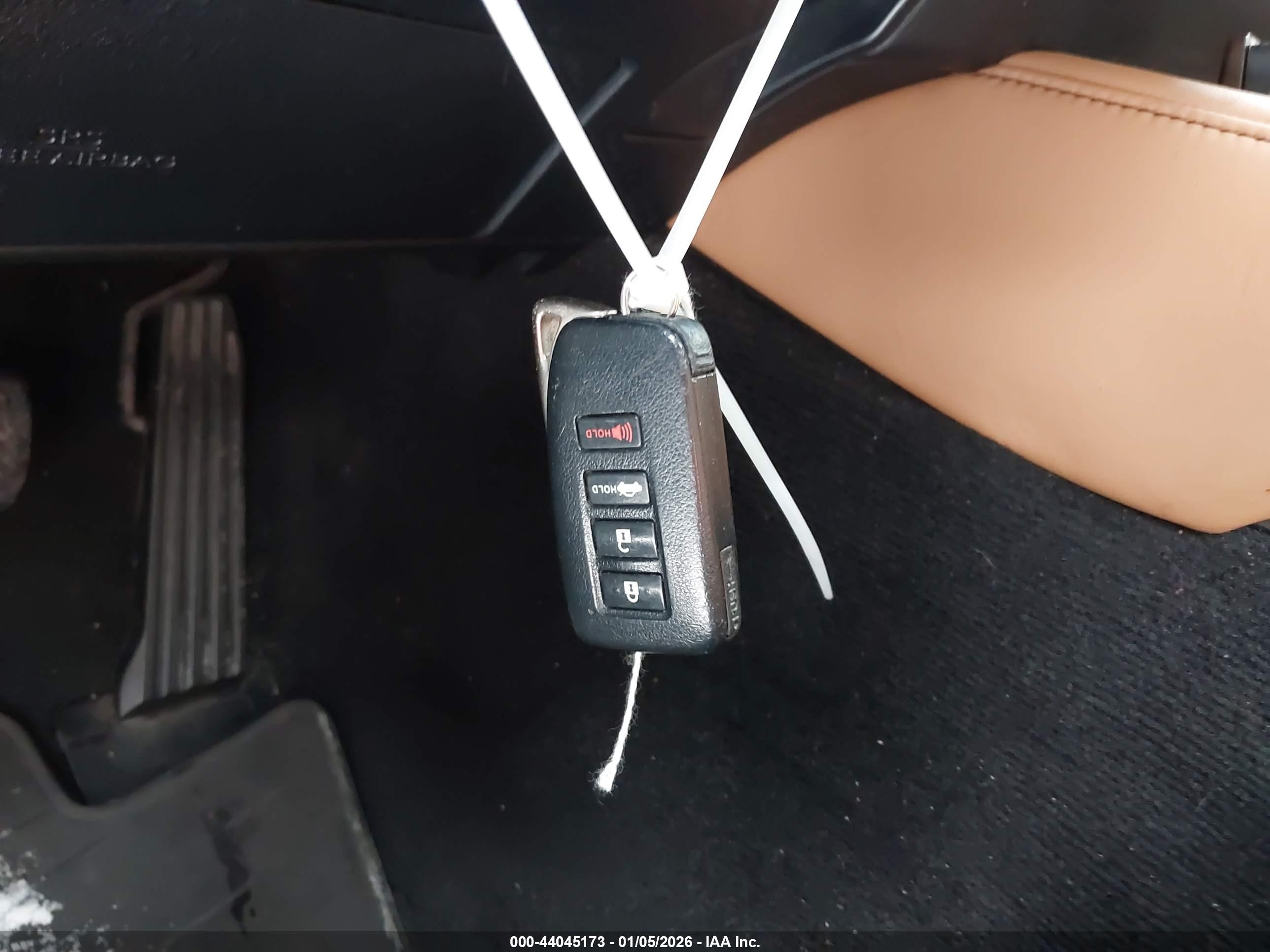LEXUS GS image 11