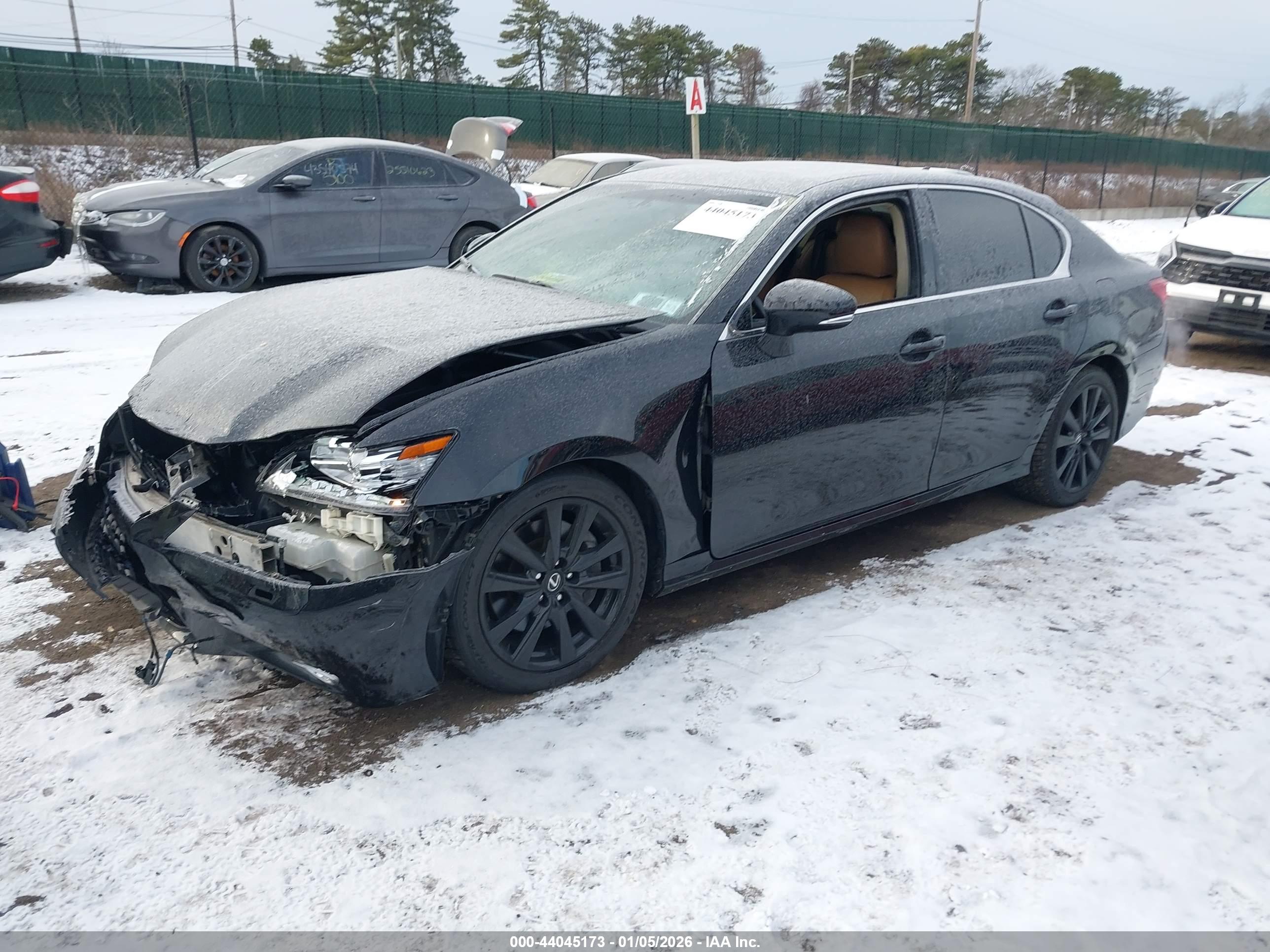 LEXUS GS image 2