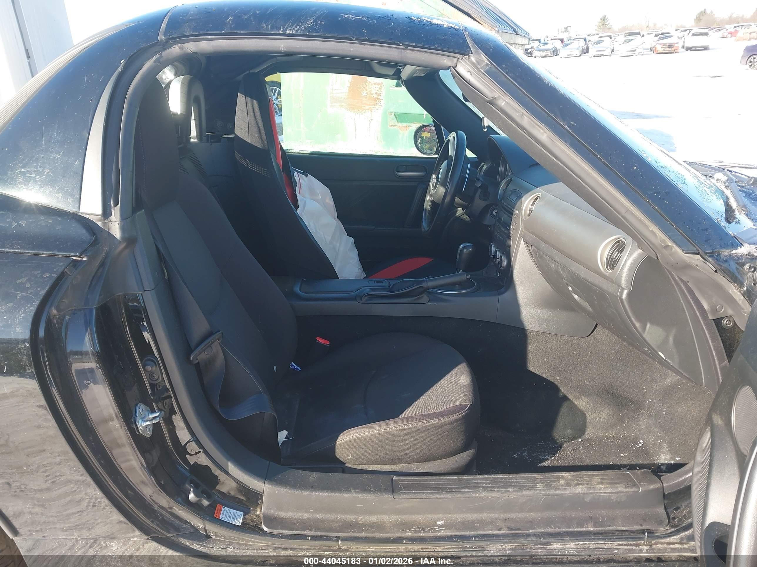MAZDA MX-5 image 5
