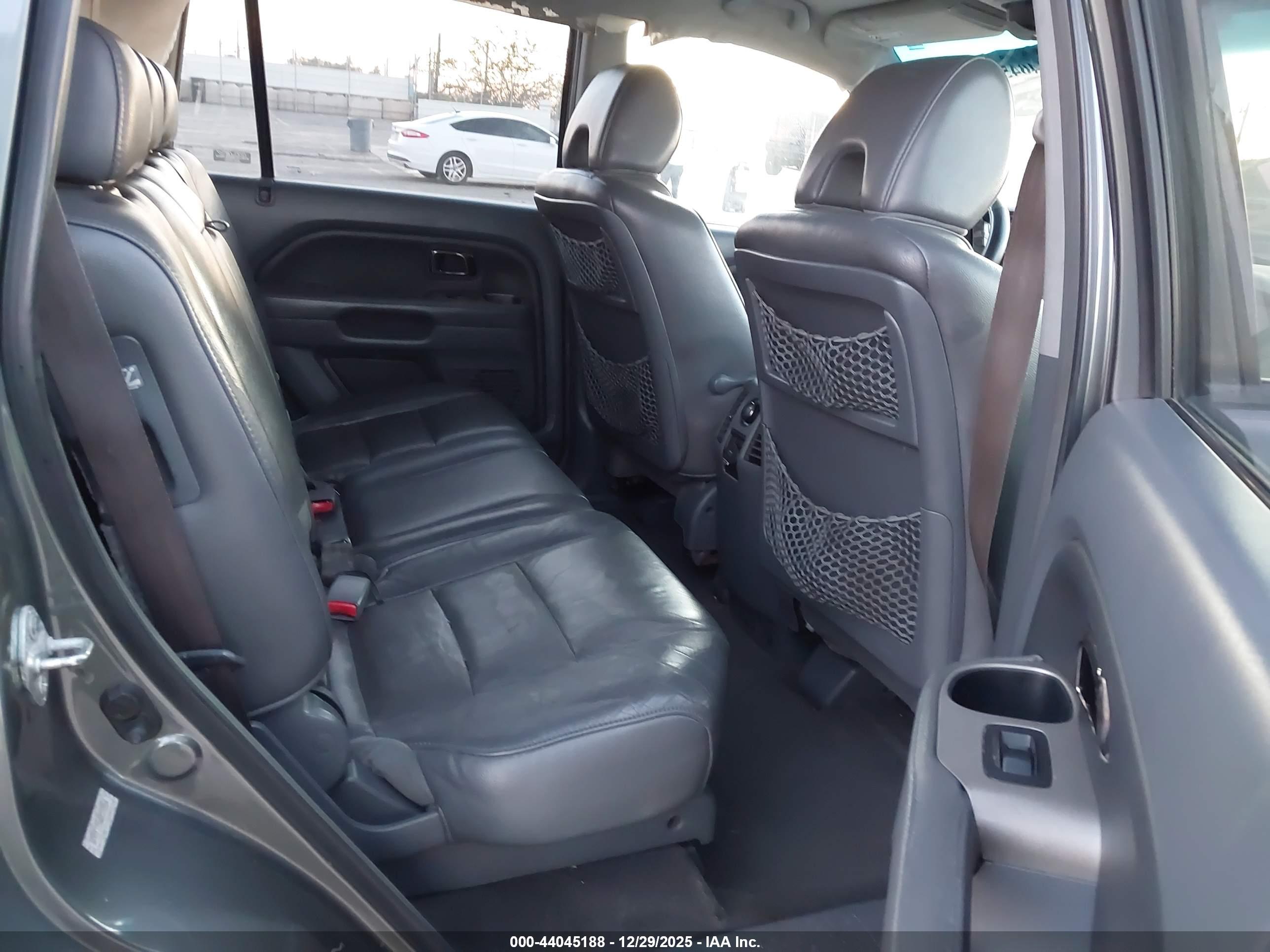 HONDA PILOT image 8