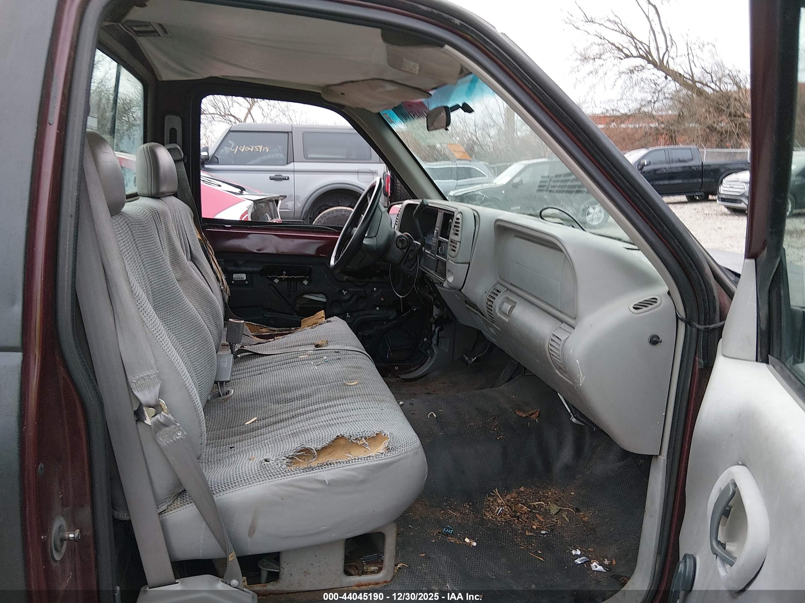 CHEVROLET C1500 image 5