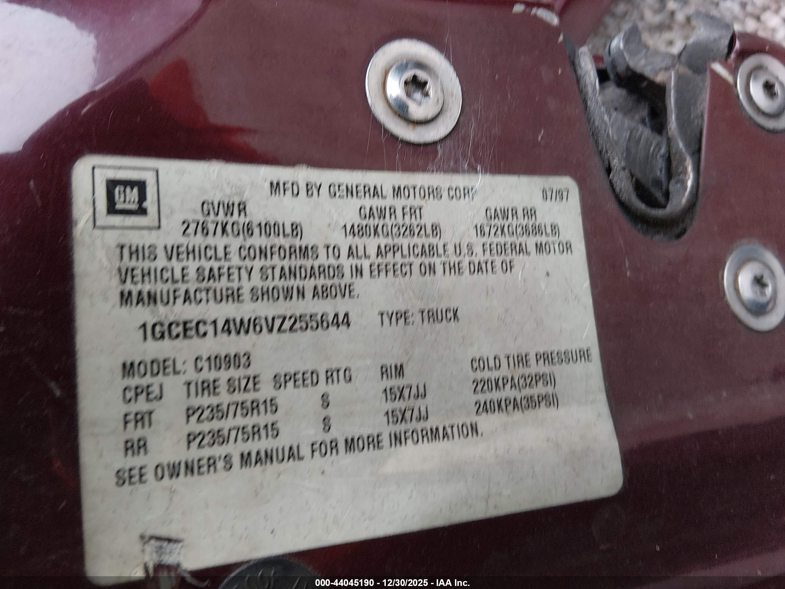 CHEVROLET C1500 image 9