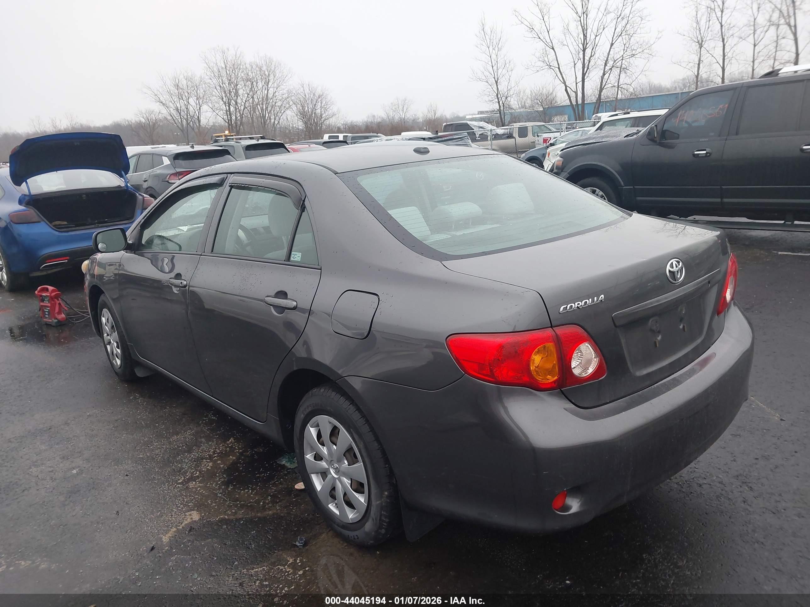 TOYOTA COROLLA image 3