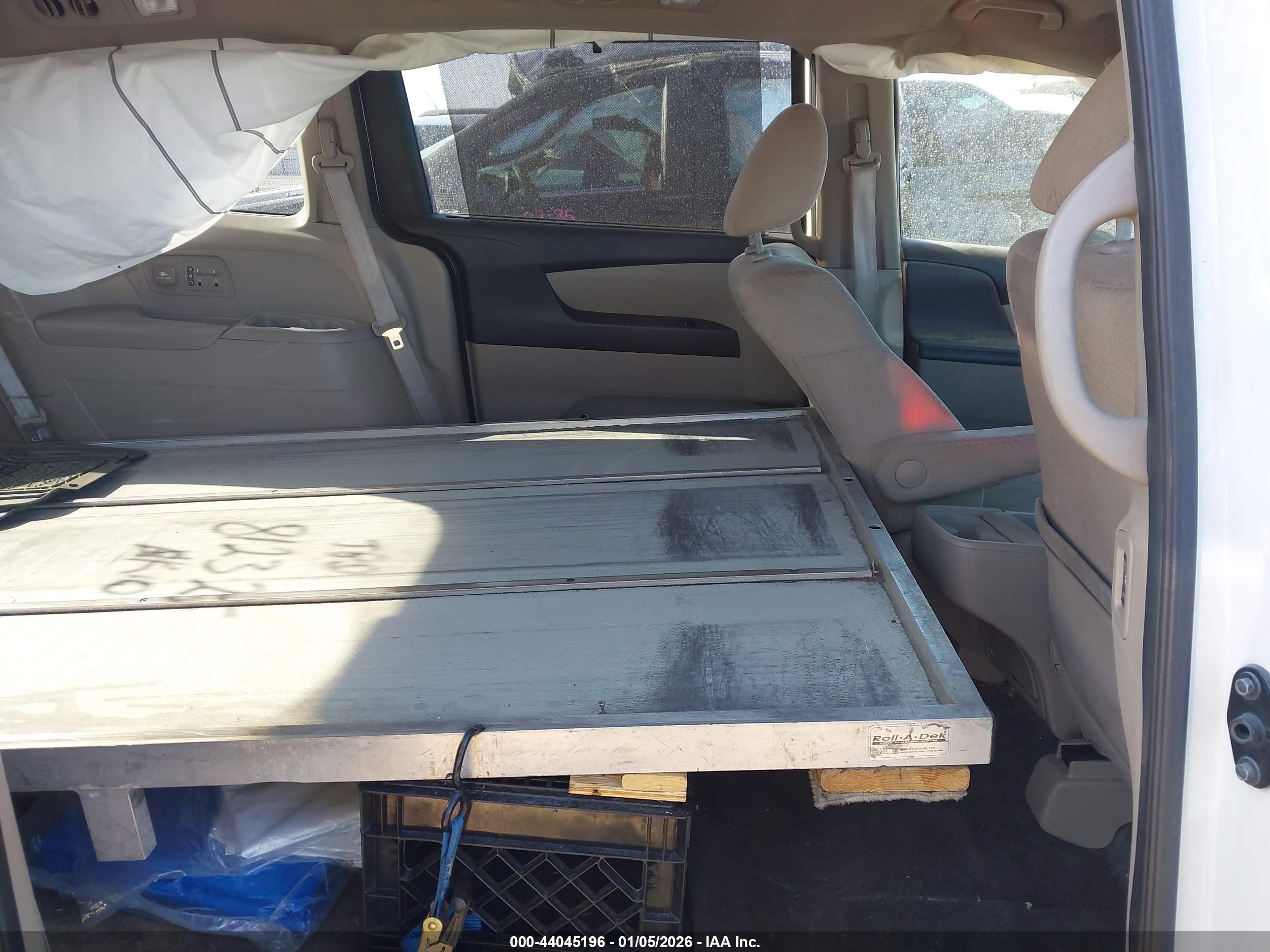 HONDA ODYSSEY image 8