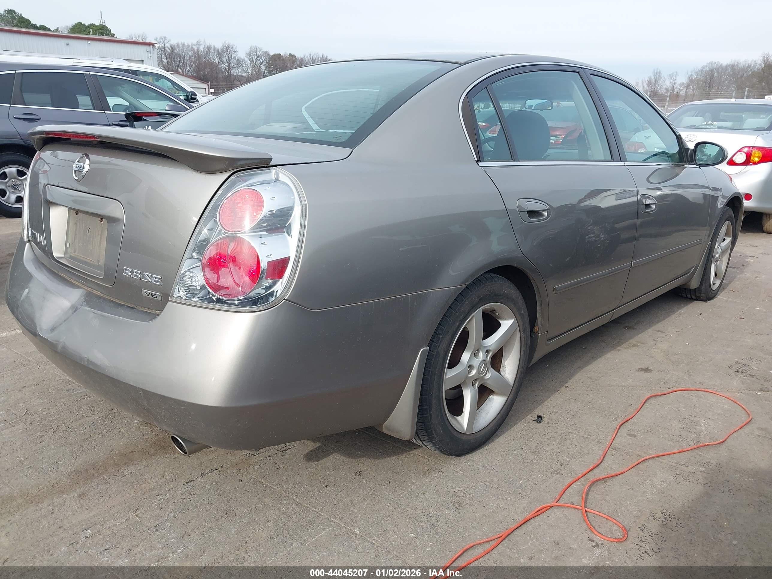 NISSAN ALTIMA image 4