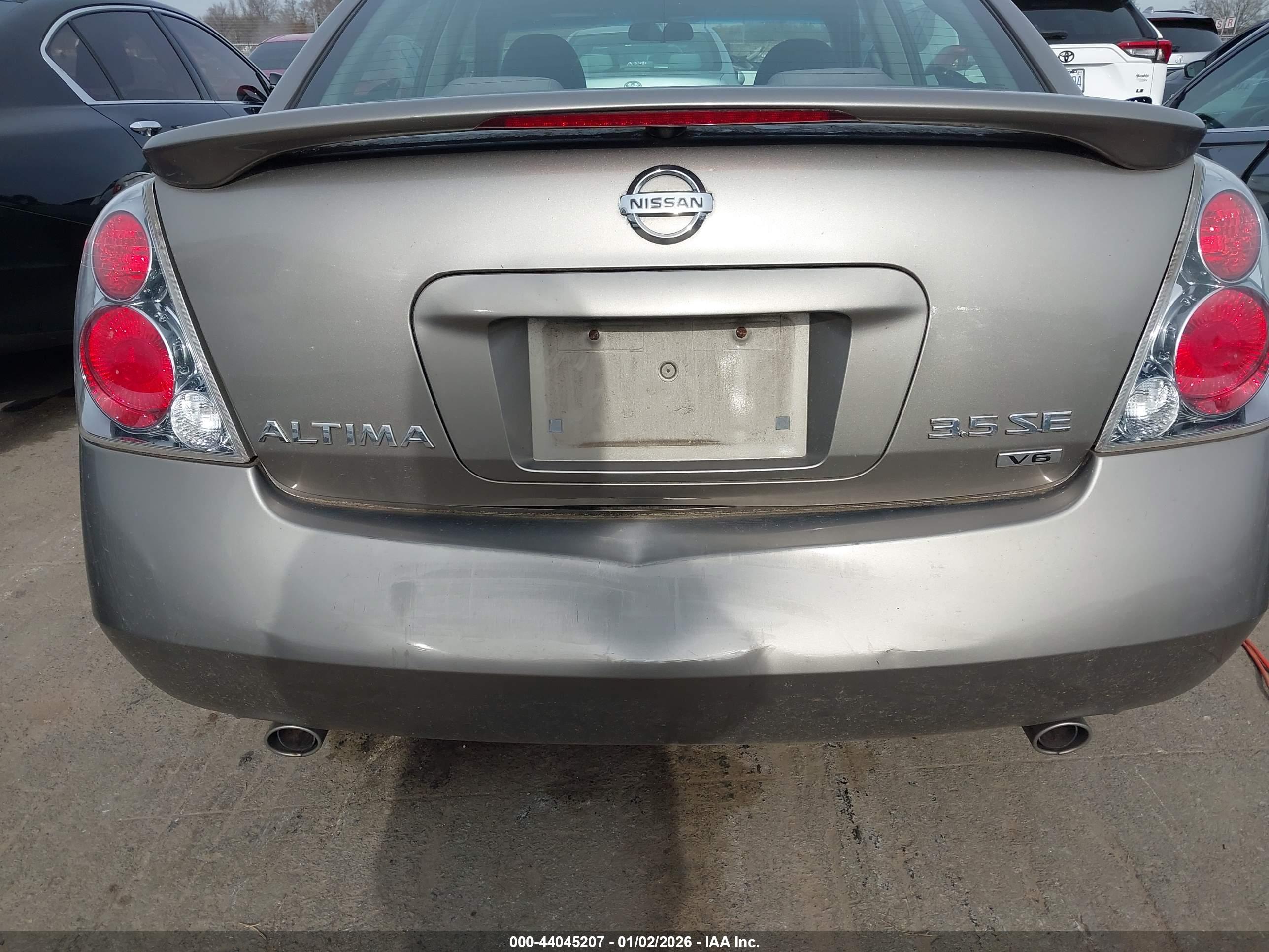 NISSAN ALTIMA image 6