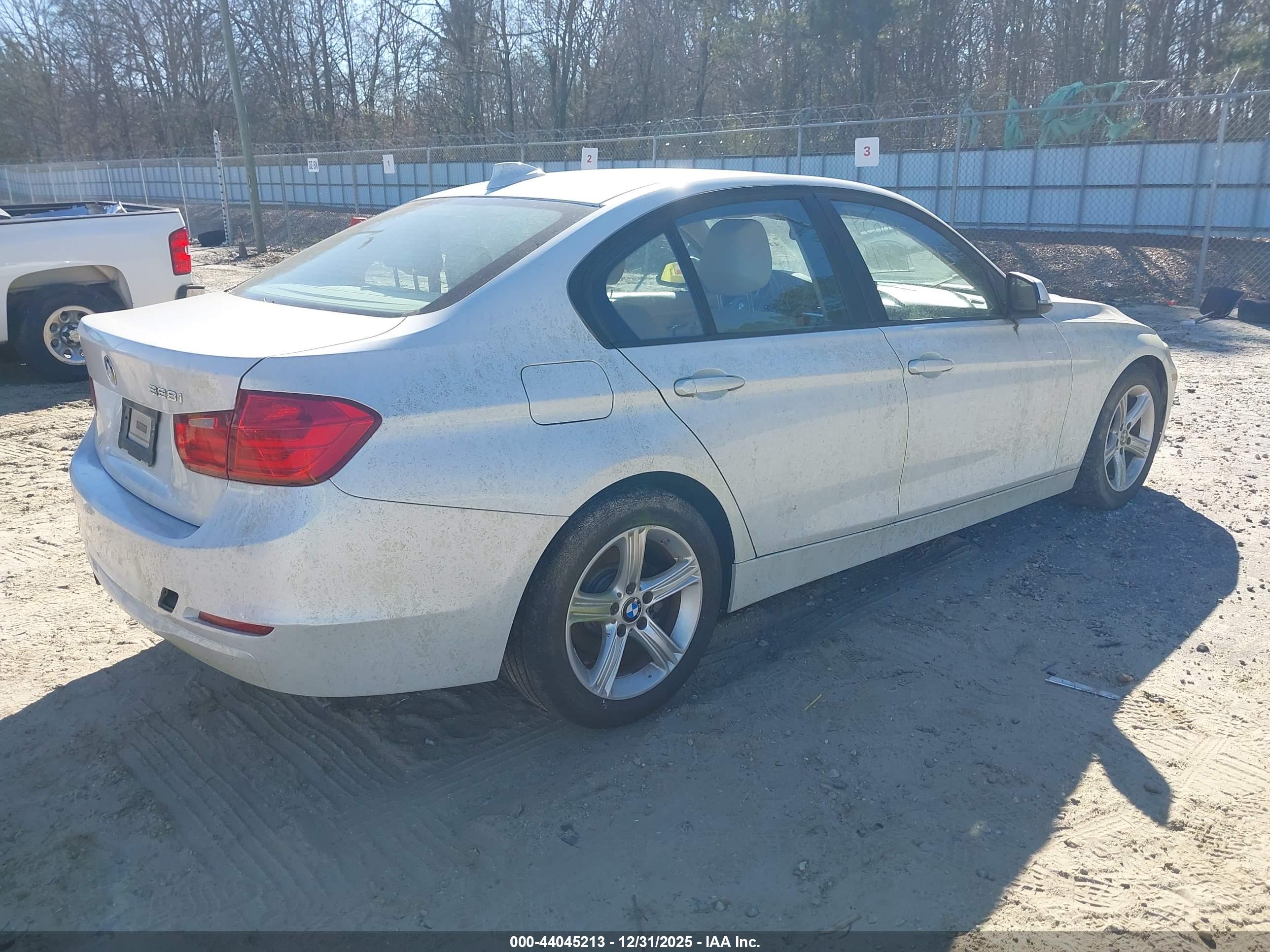 BMW 328I image 4
