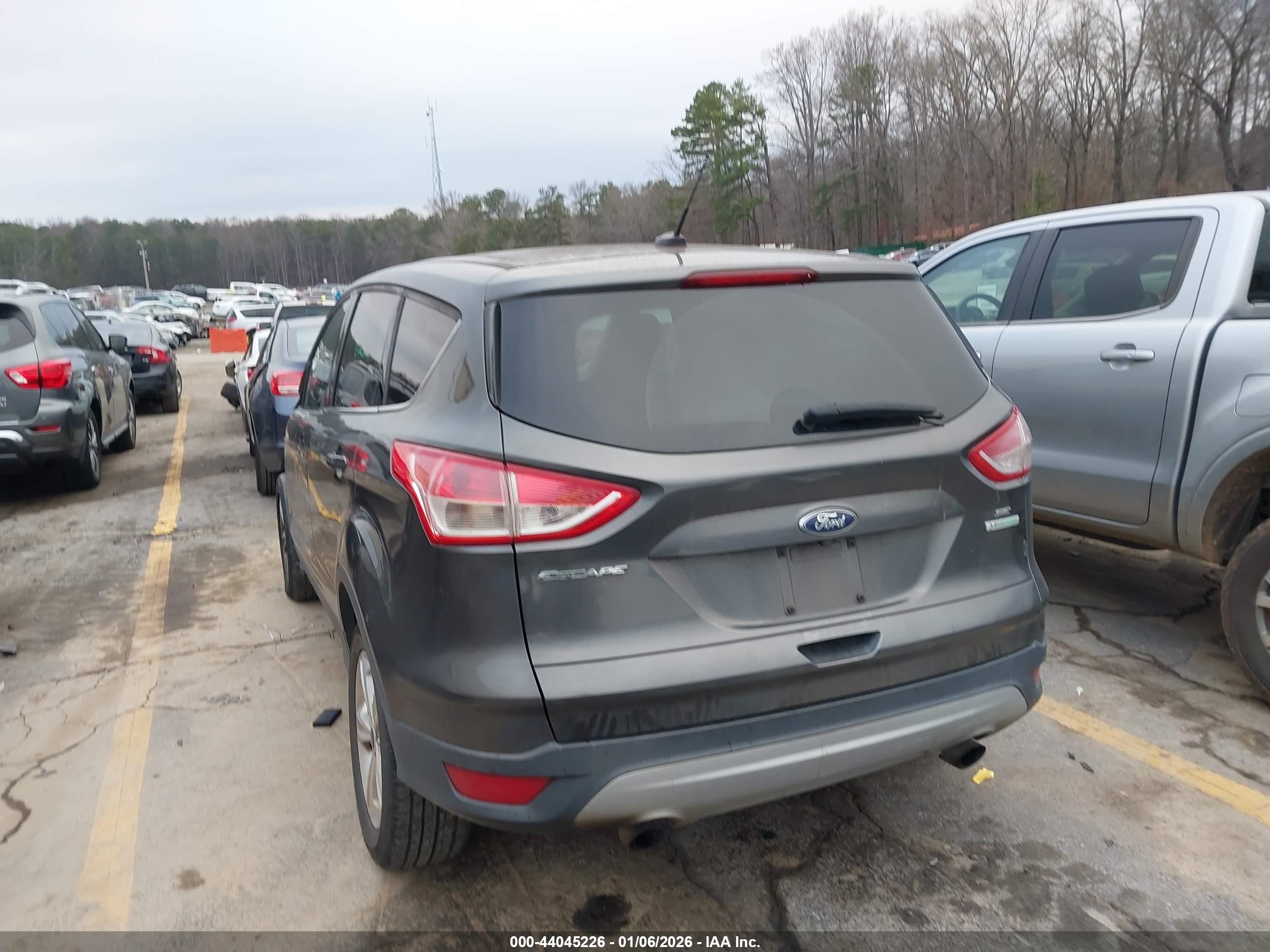 FORD ESCAPE image 3