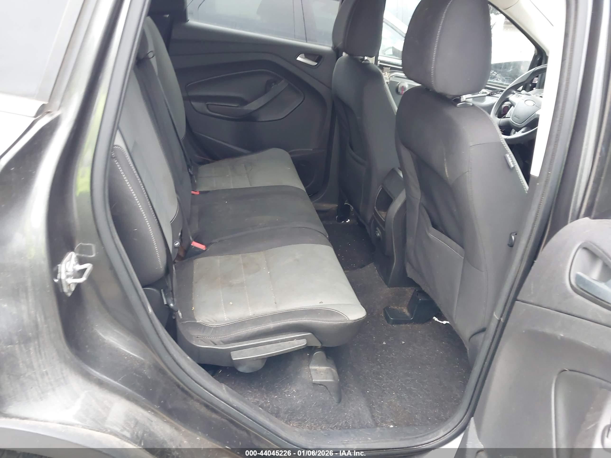 FORD ESCAPE image 8