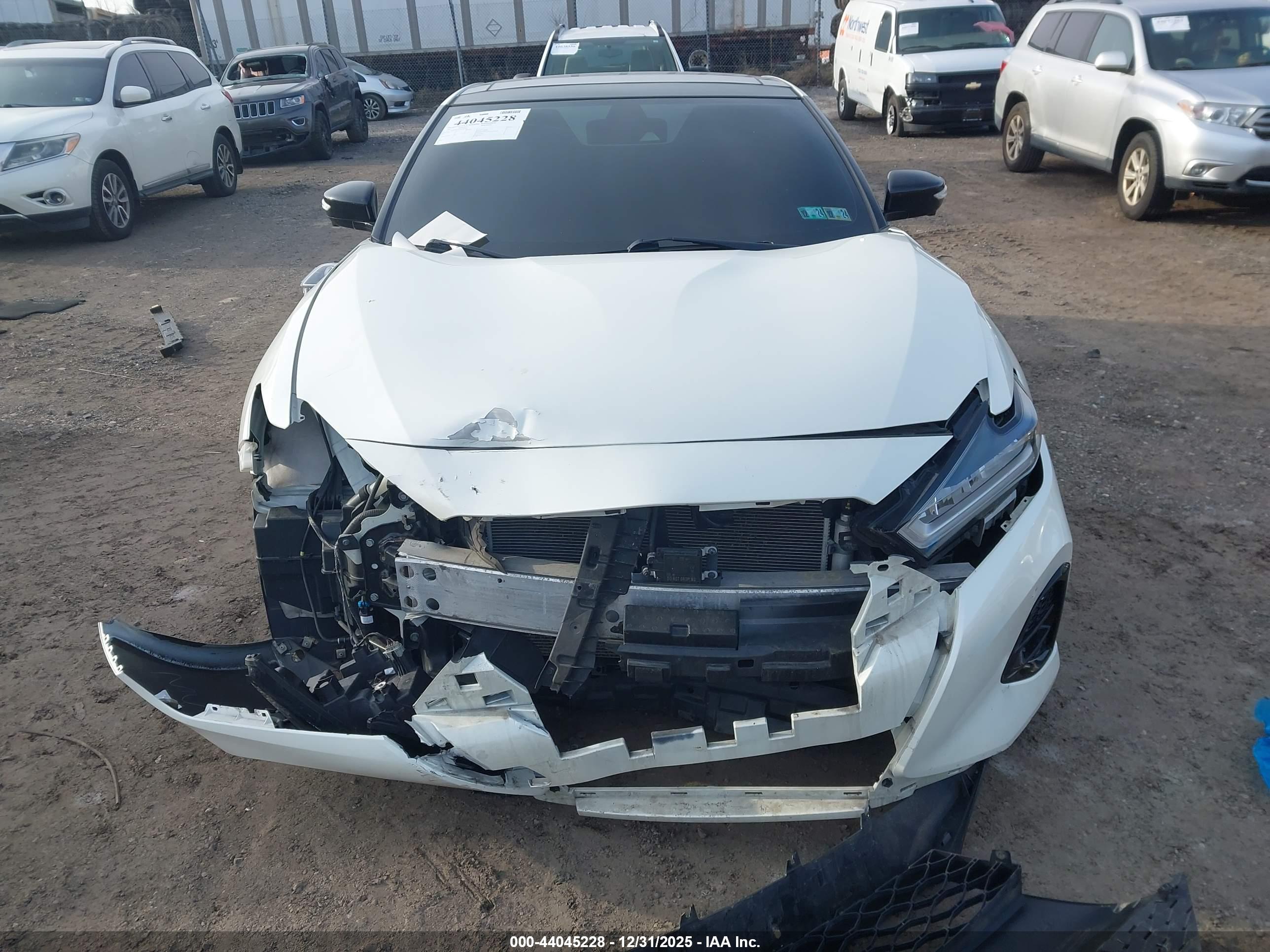 NISSAN MAXIMA image 6