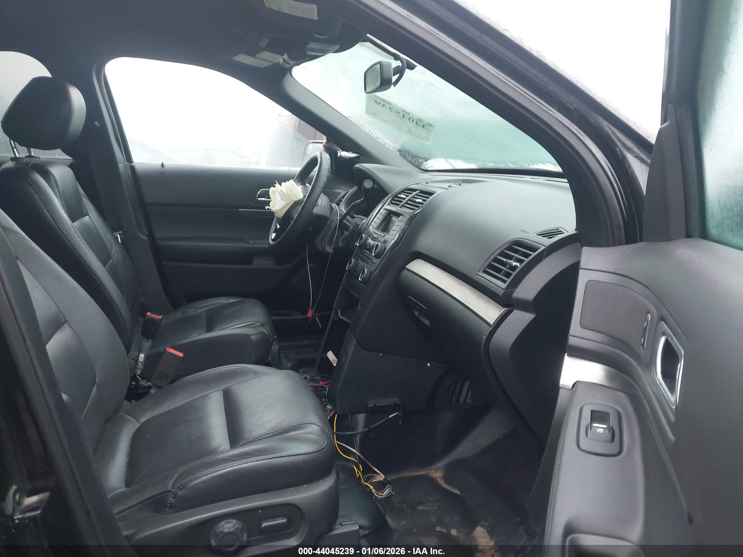 FORD UTILITY image 5