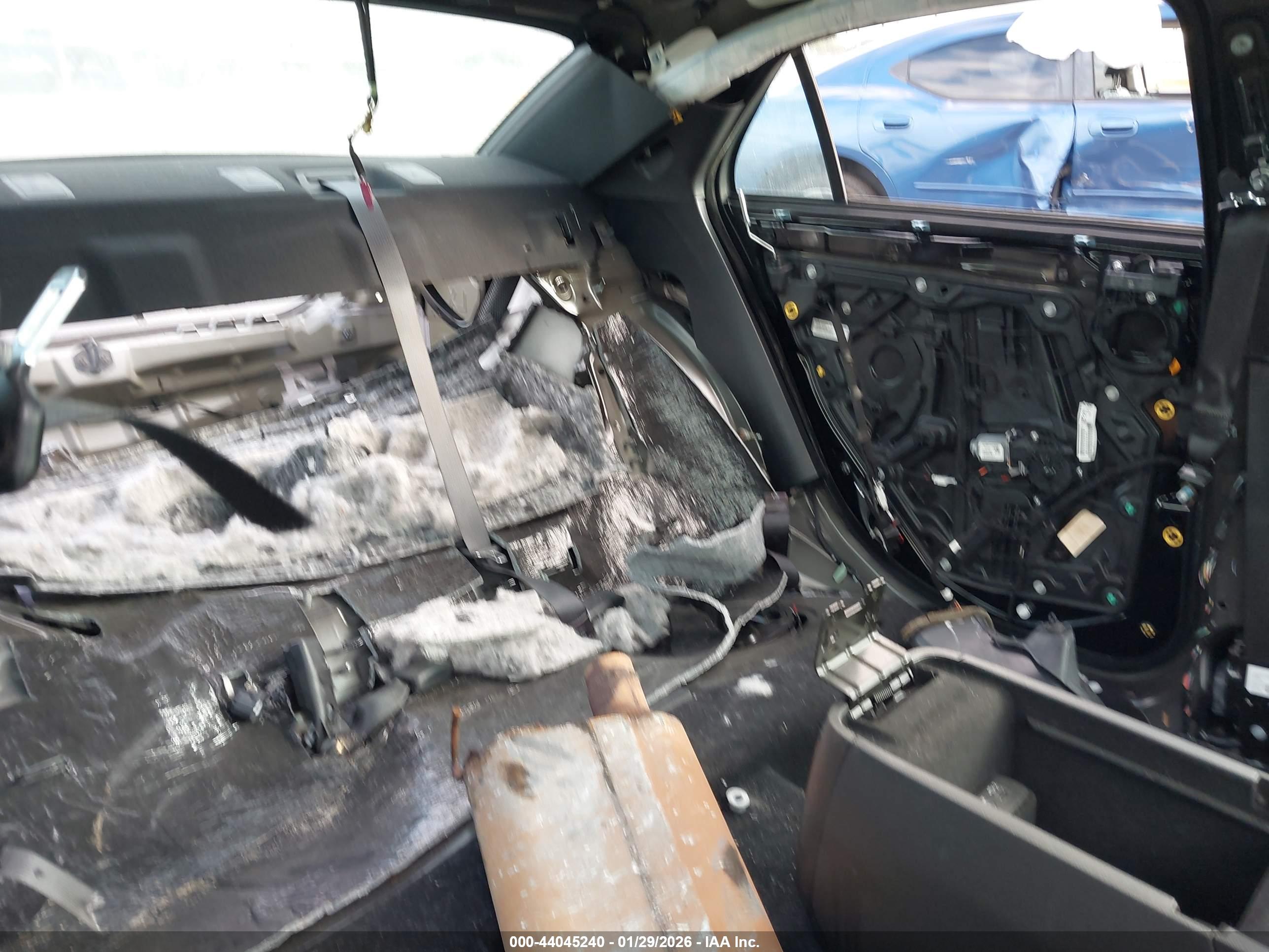 CHRYSLER 300 image 8