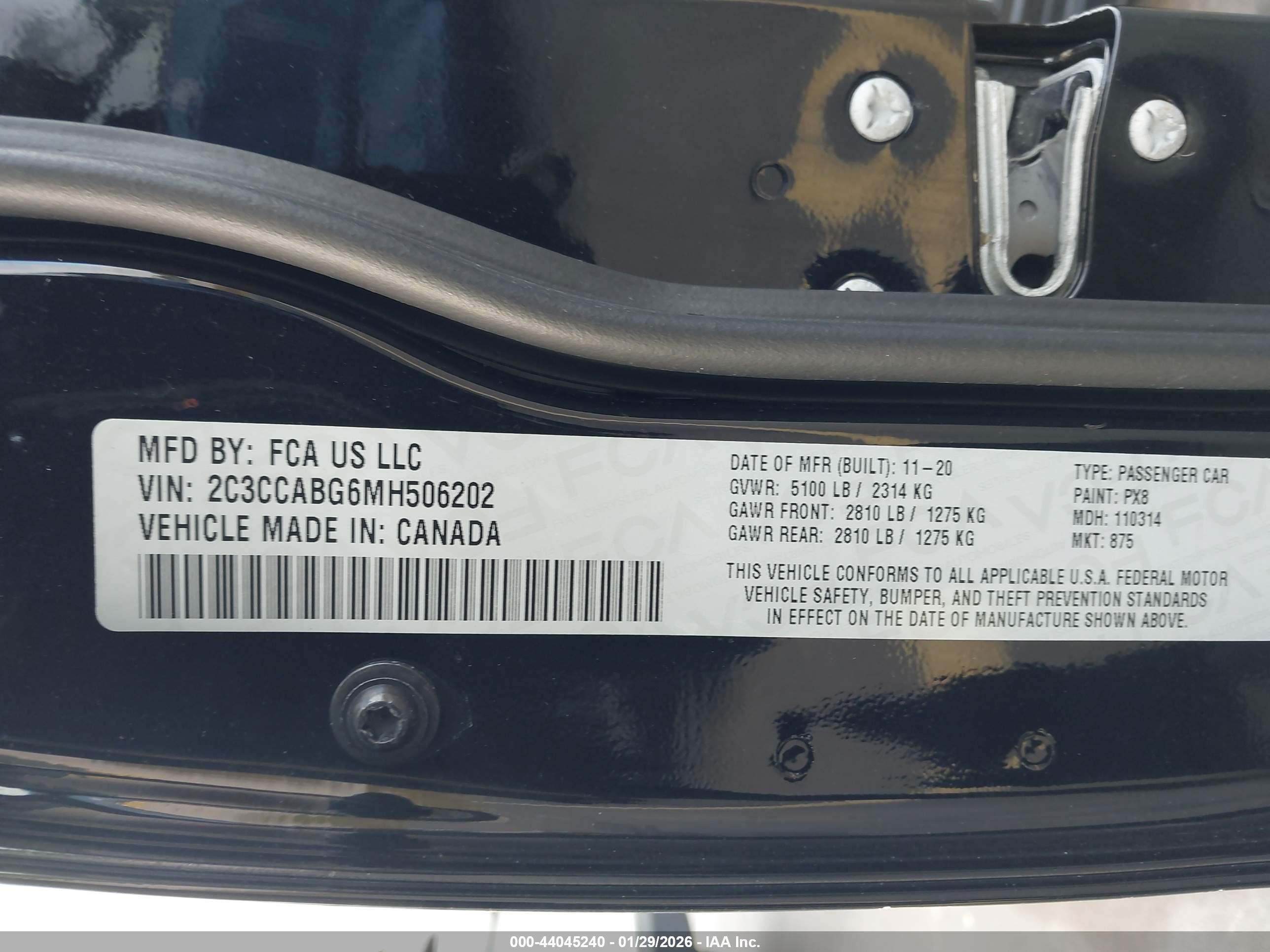 CHRYSLER 300 image 9