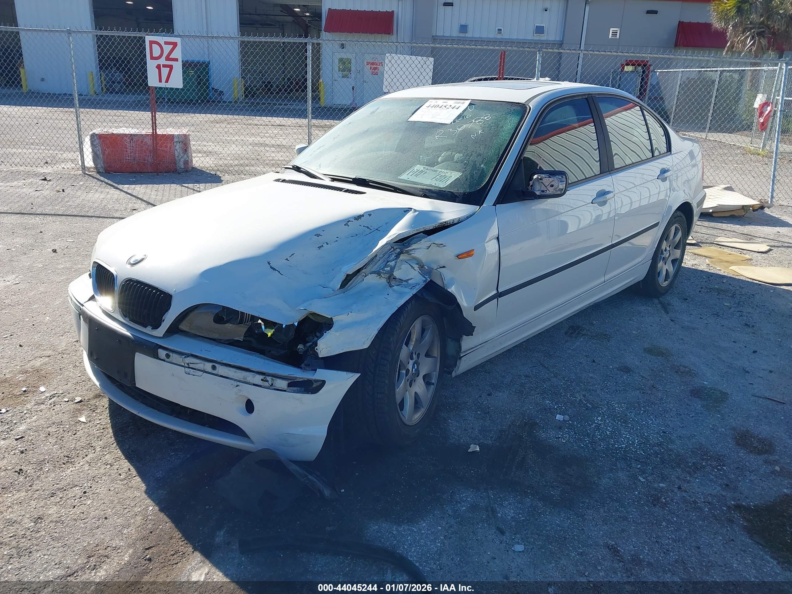 BMW 325I image 2