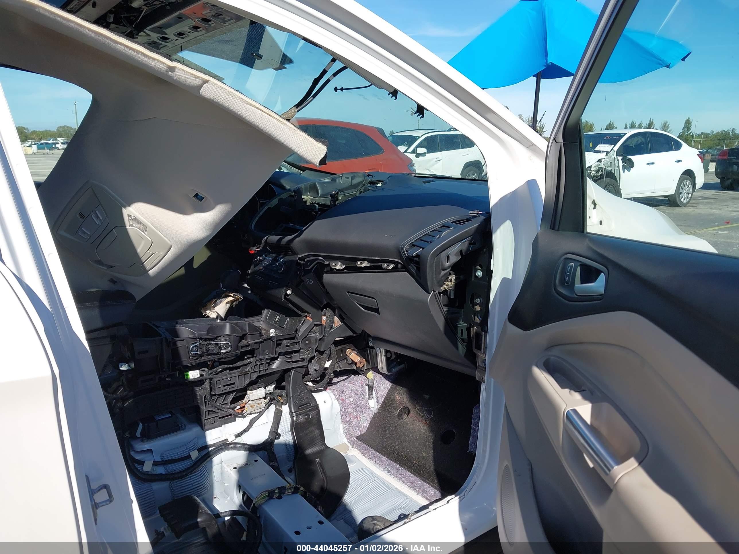 FORD ESCAPE image 5