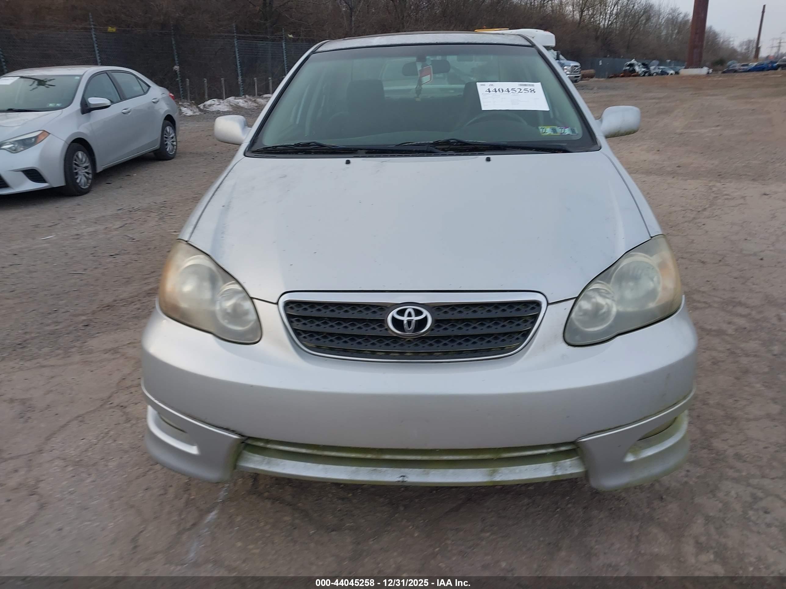TOYOTA COROLLA image 6