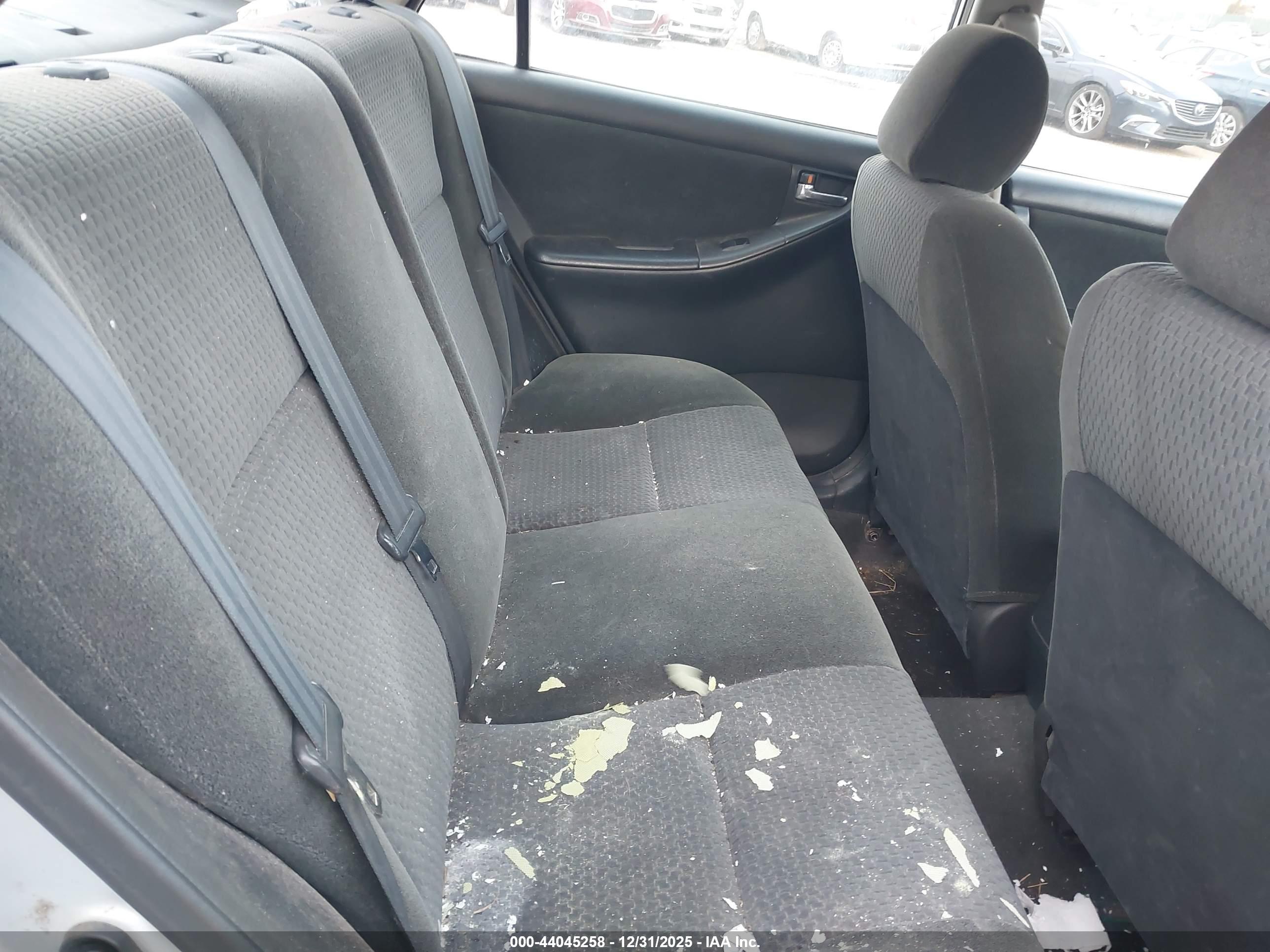TOYOTA COROLLA image 8