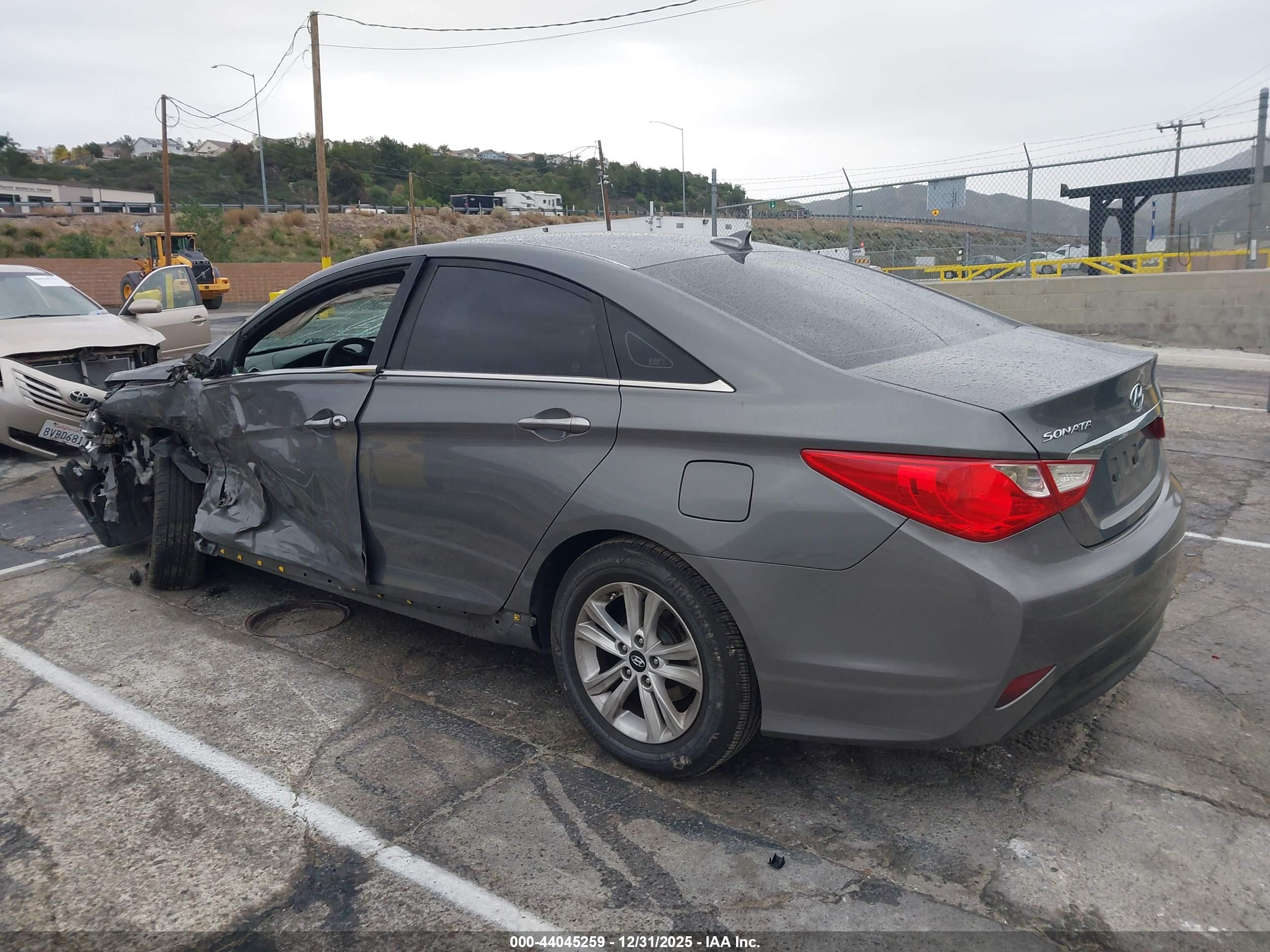 HYUNDAI SONATA image 3