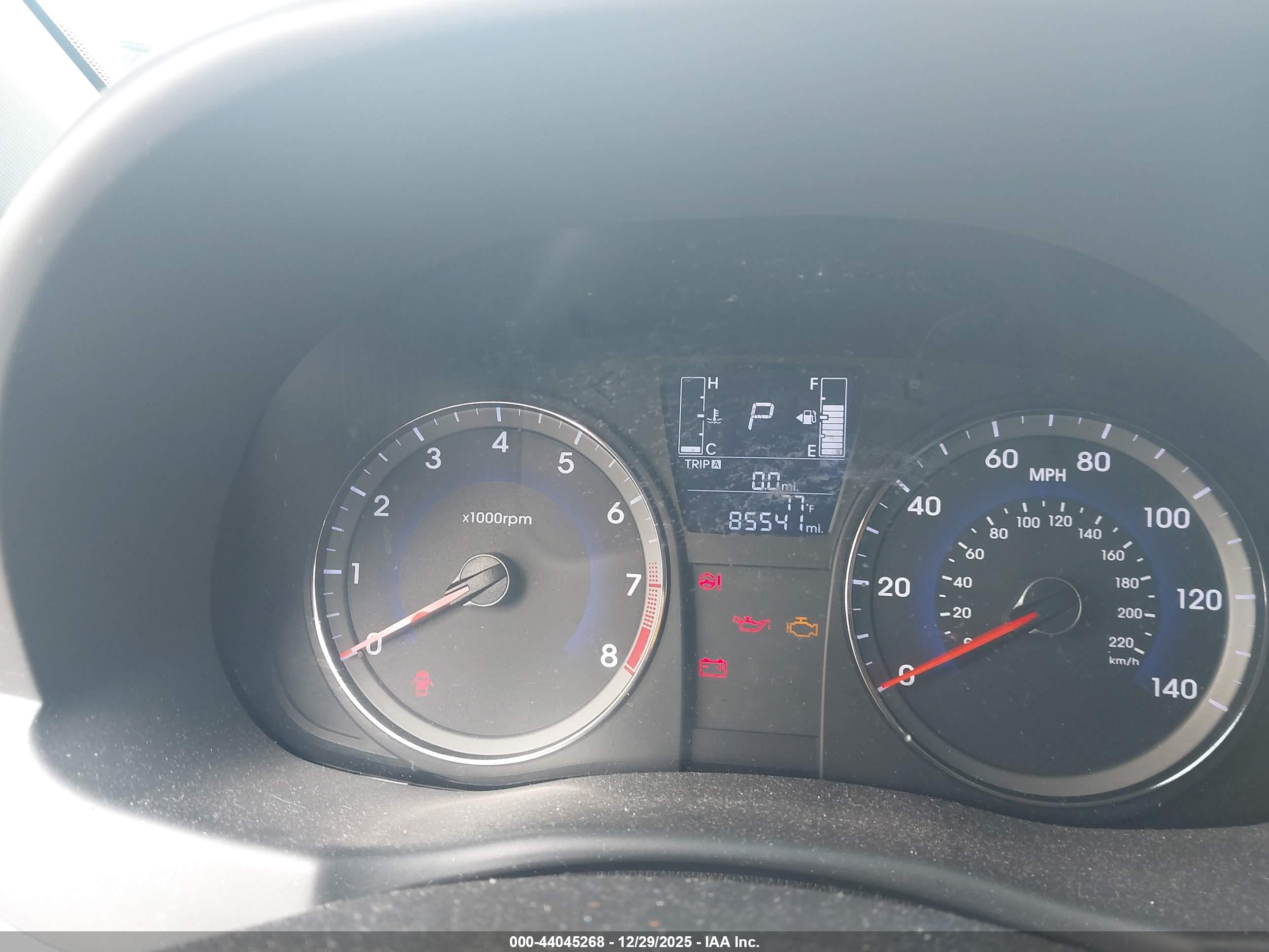 HYUNDAI ACCENT image 7