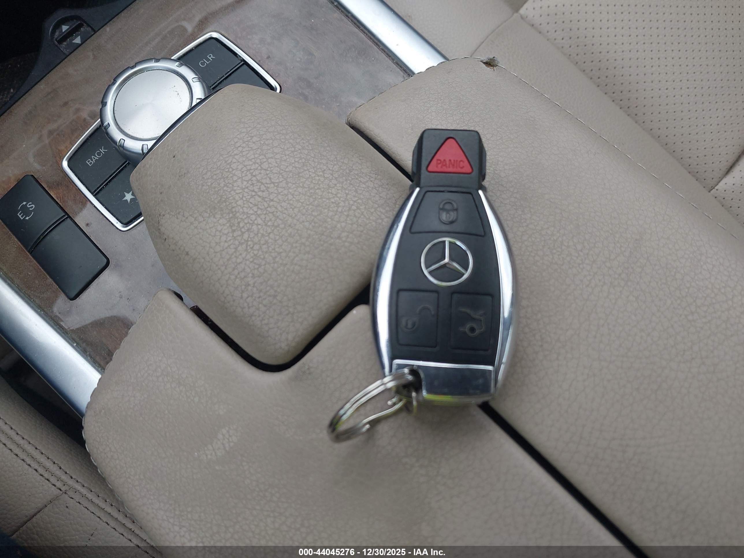 MERCEDES-BENZ E image 11
