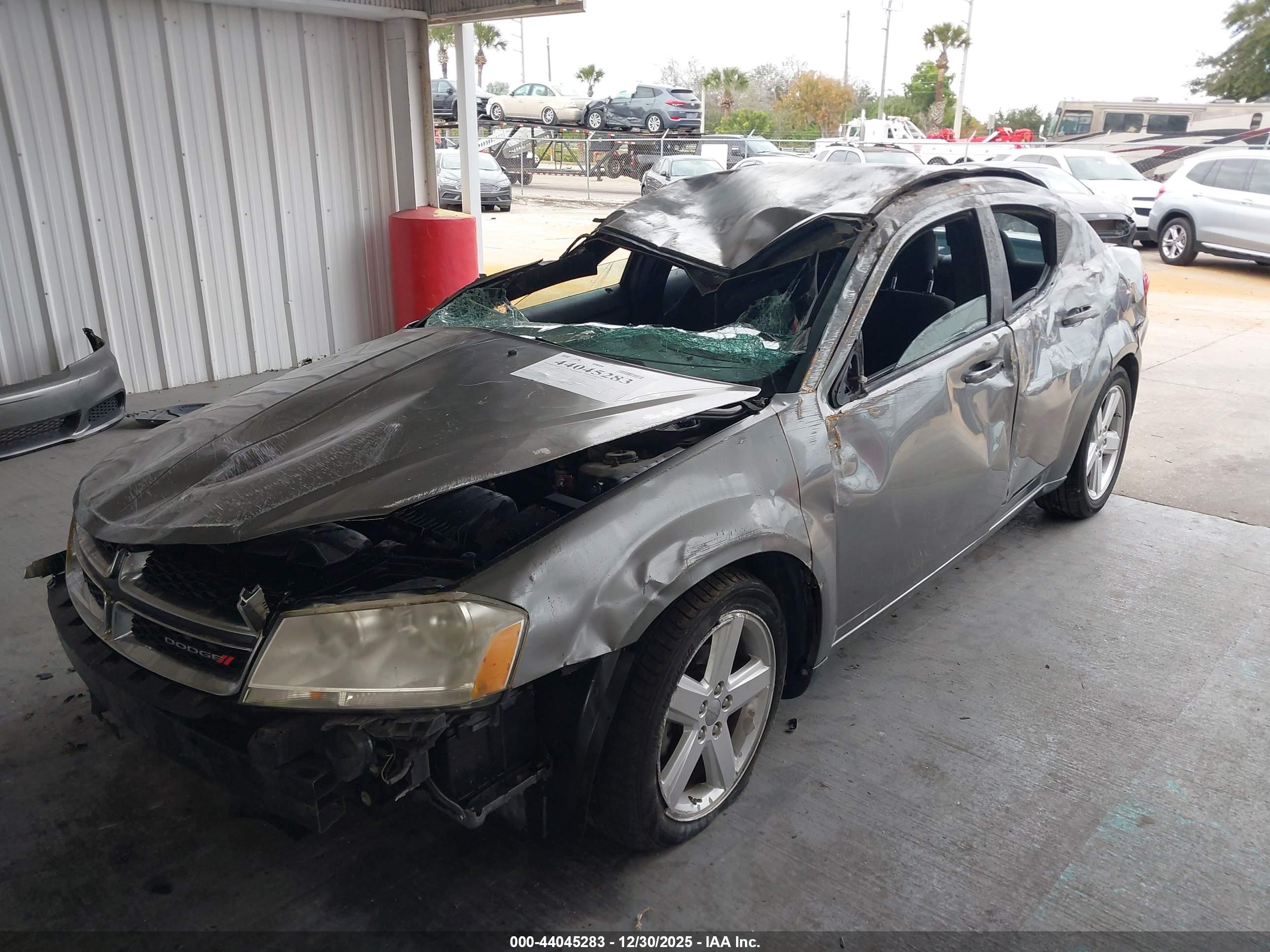 DODGE AVENGER image 6