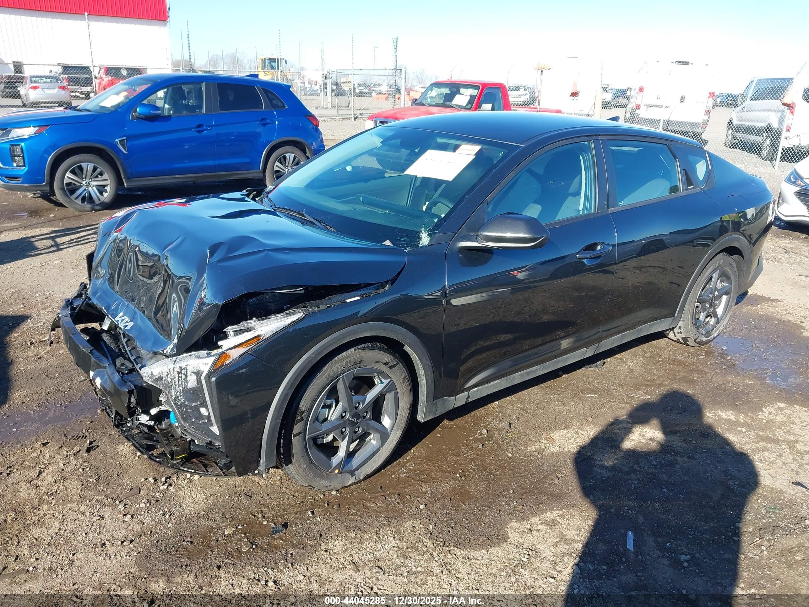 KIA K4 image 2