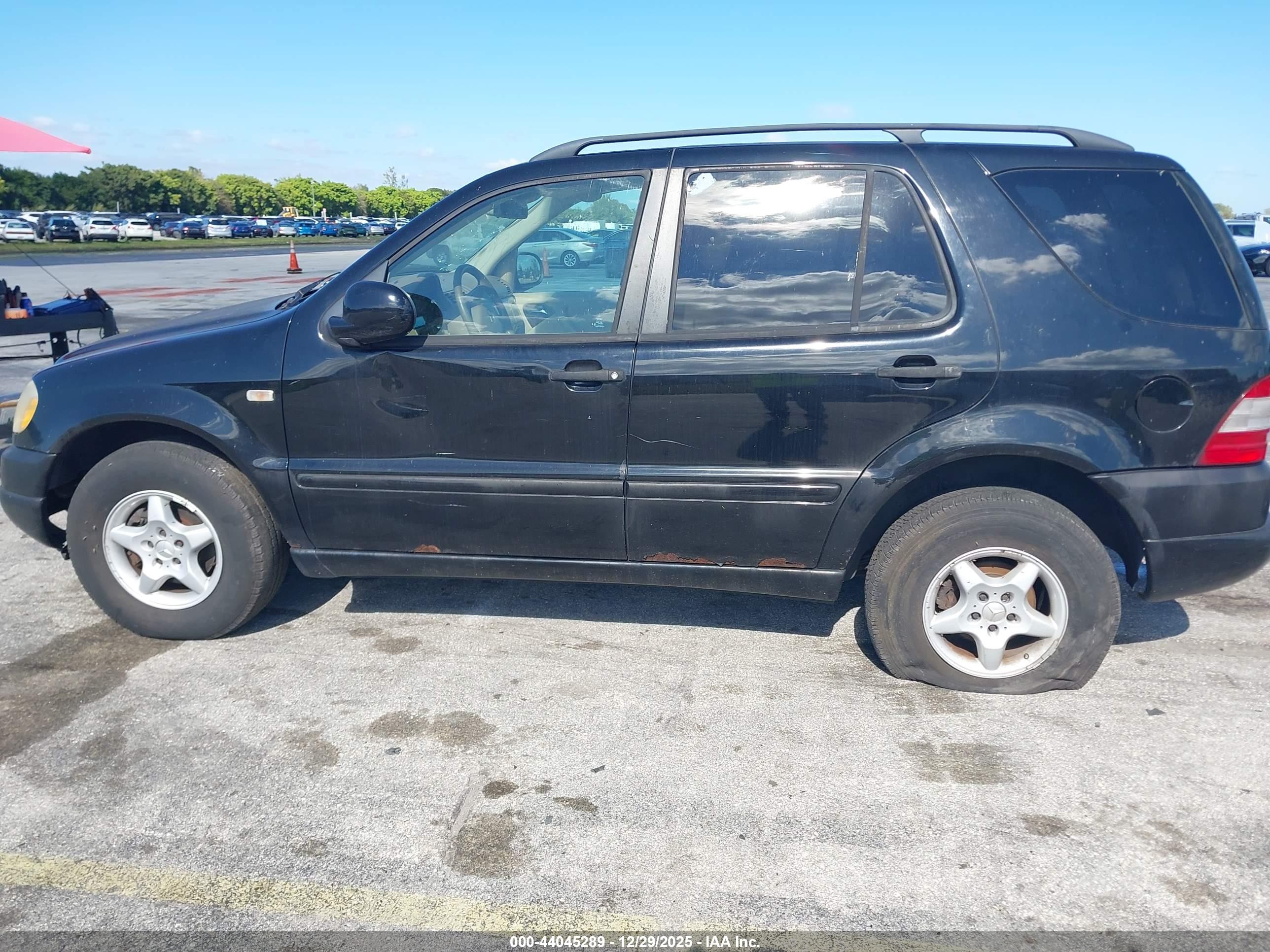 MERCEDES-BENZ ML image 6