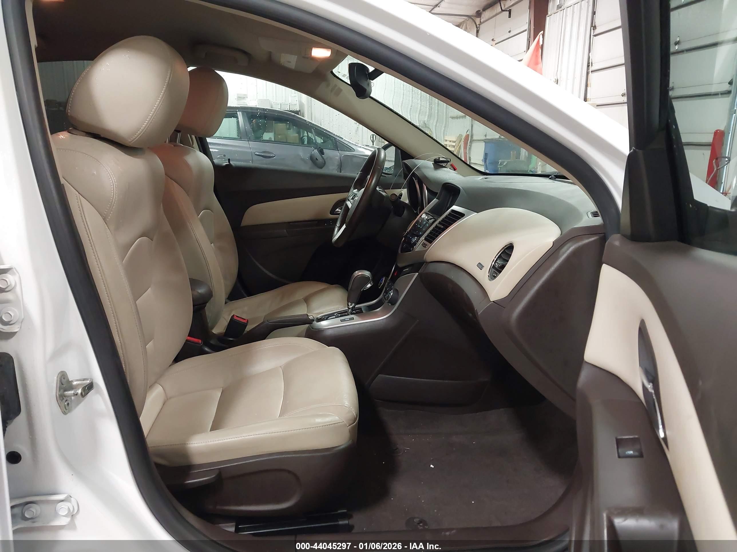 CHEVROLET CRUZE image 5