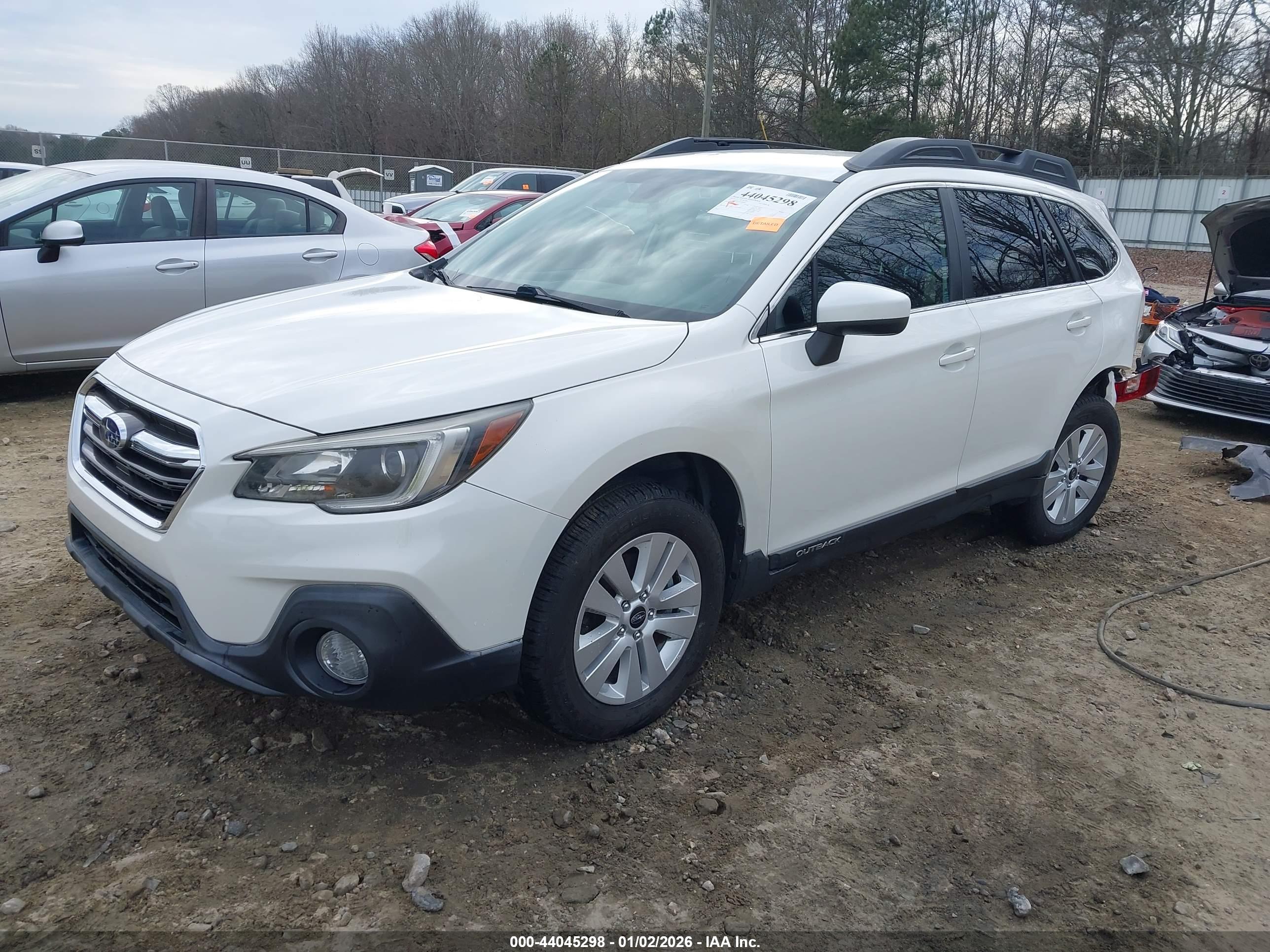 SUBARU OUTBACK image 2