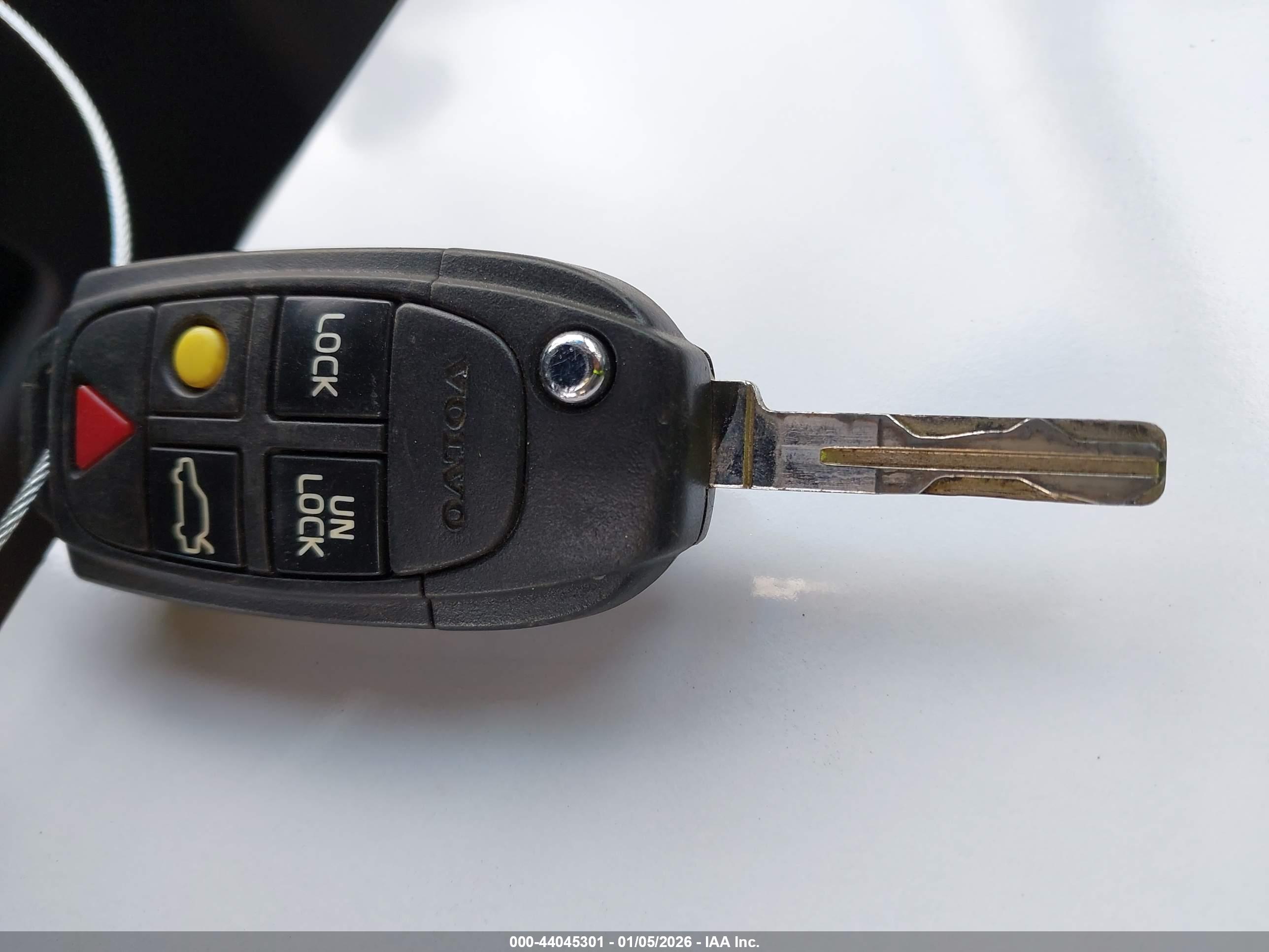 VOLVO XC90 image 11