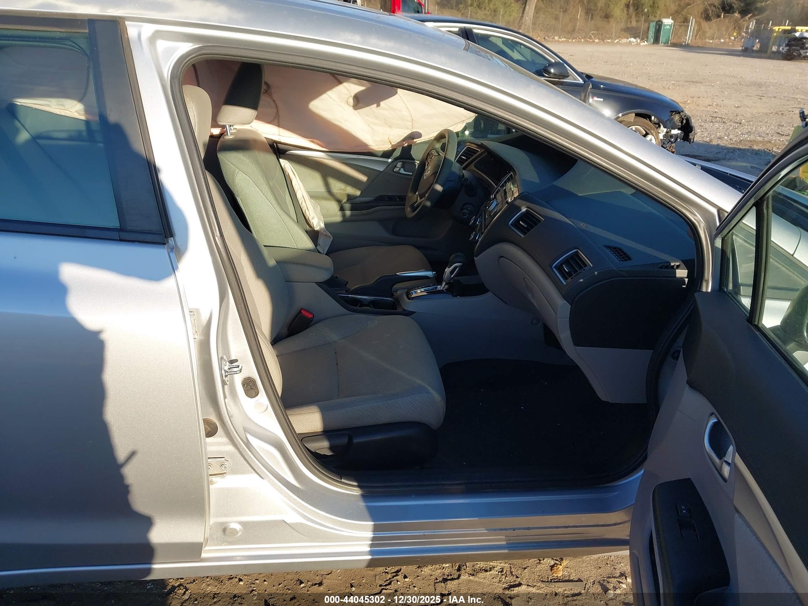 HONDA CIVIC image 5