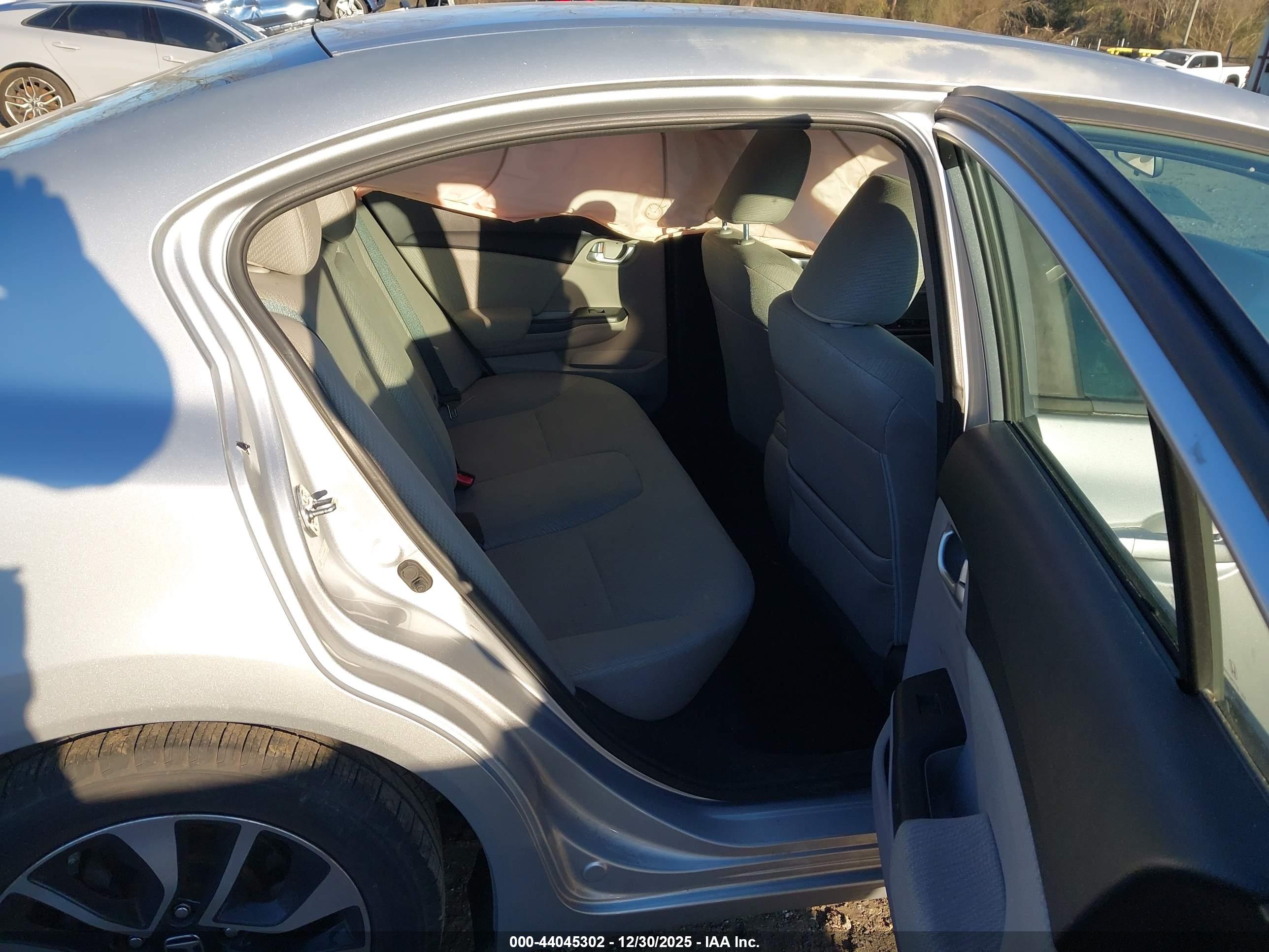 HONDA CIVIC image 8