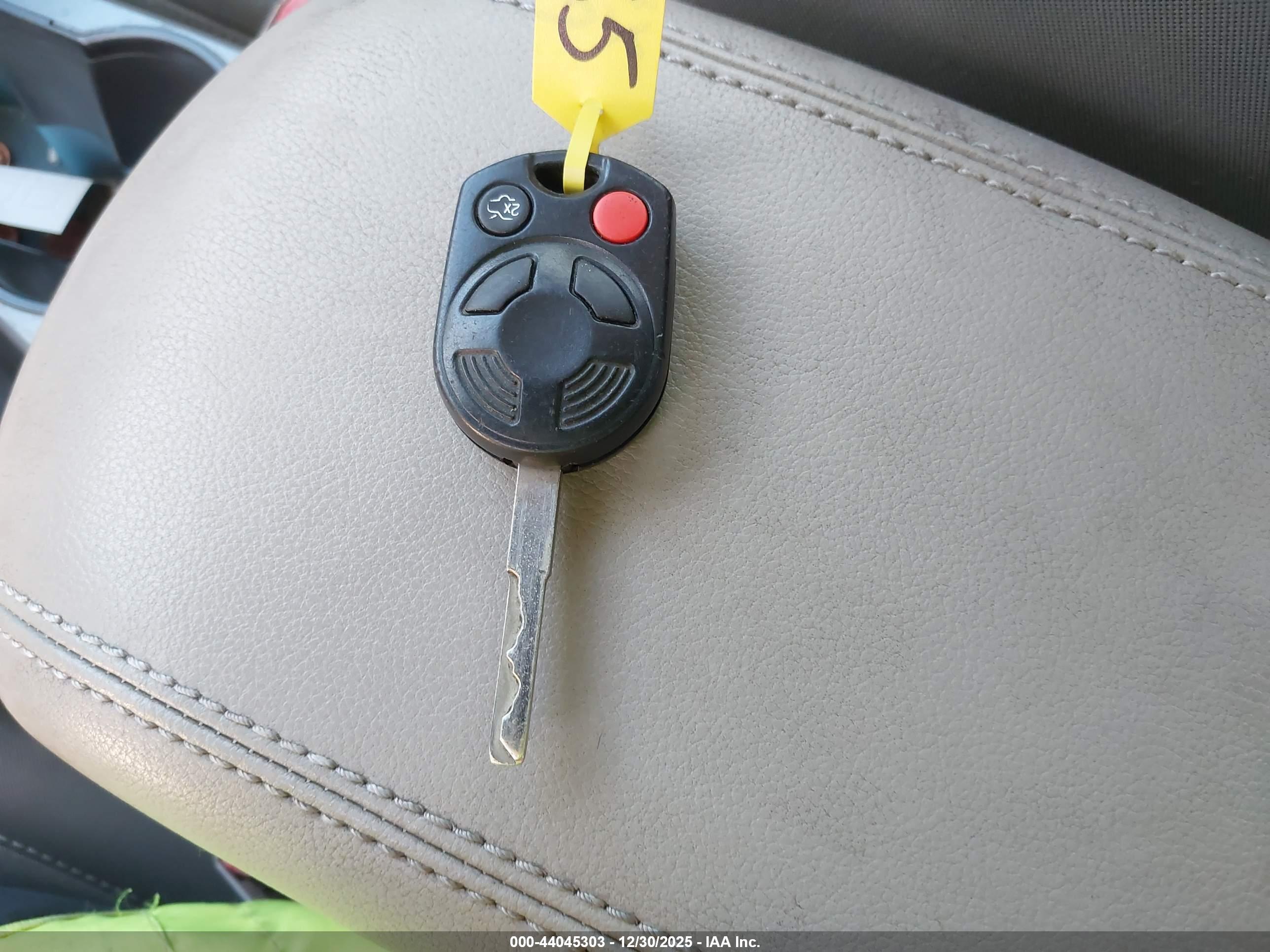 FORD C-MAX image 11