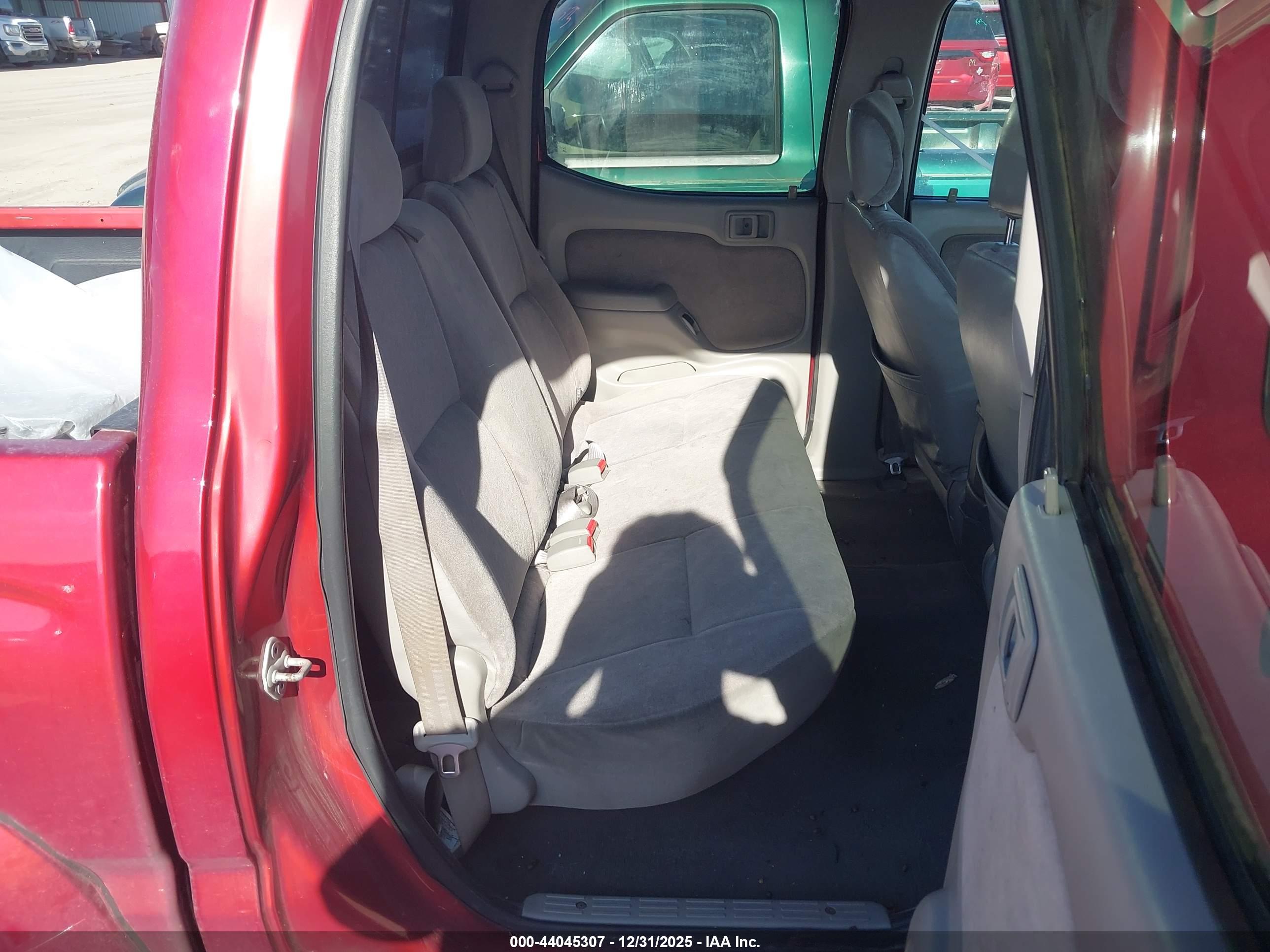 TOYOTA TACOMA image 8