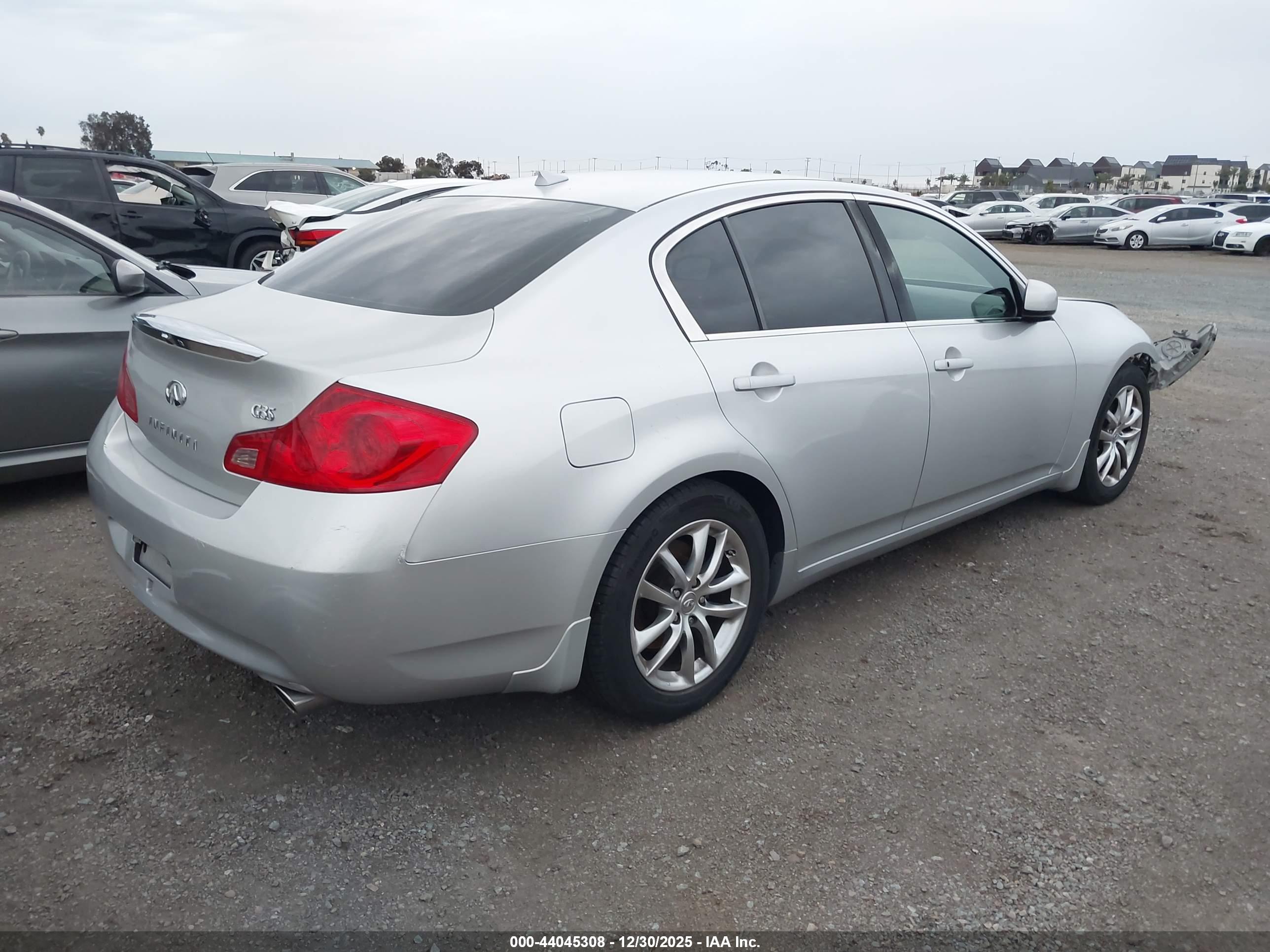 INFINITI G35 image 4