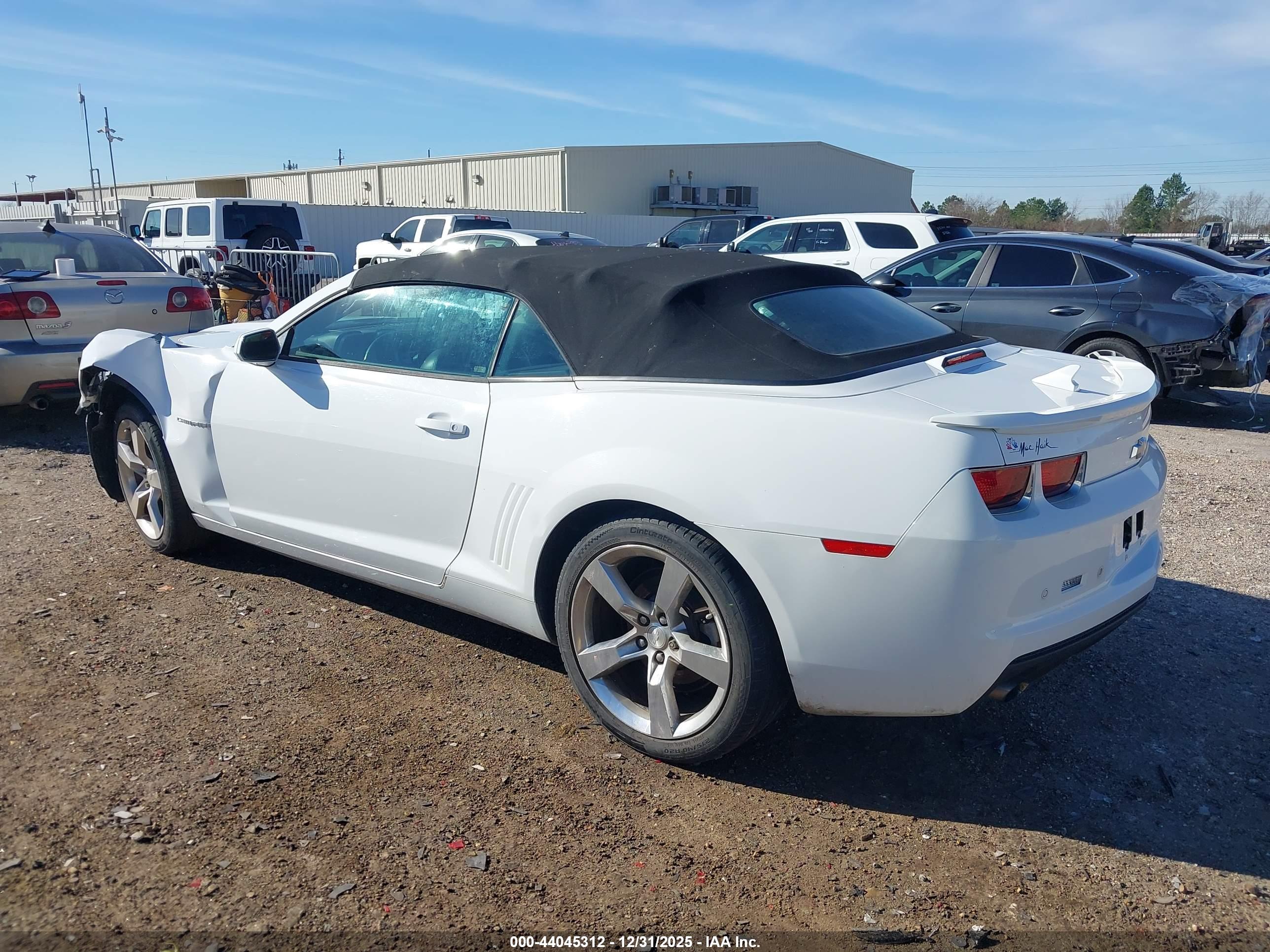 CHEVROLET CAMARO image 3