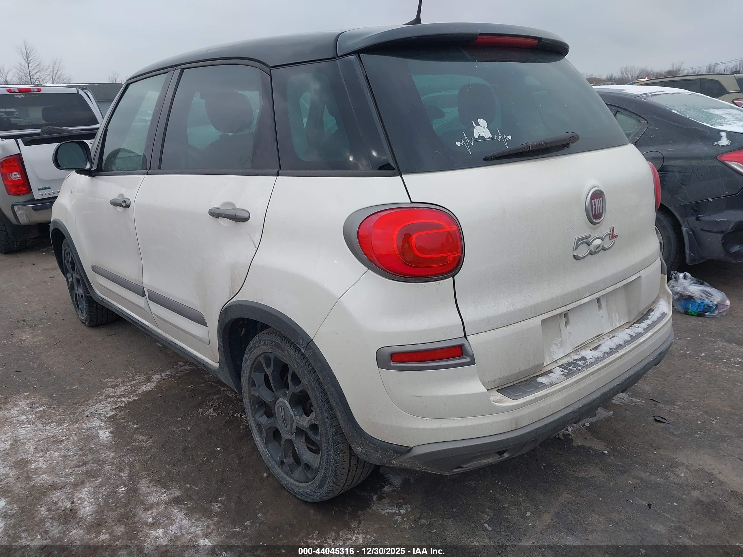FIAT 500L image 3