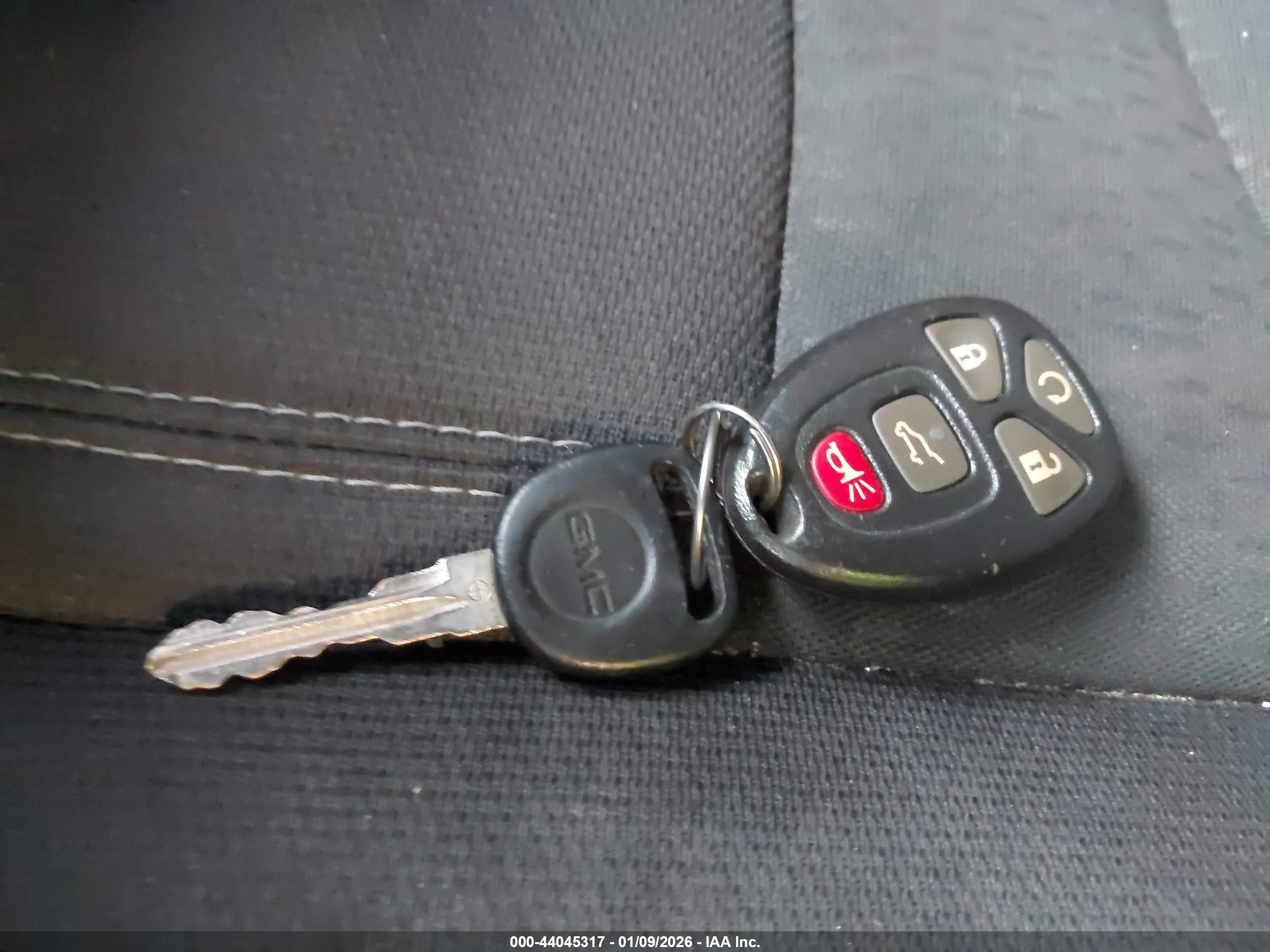 GMC ACADIA image 11
