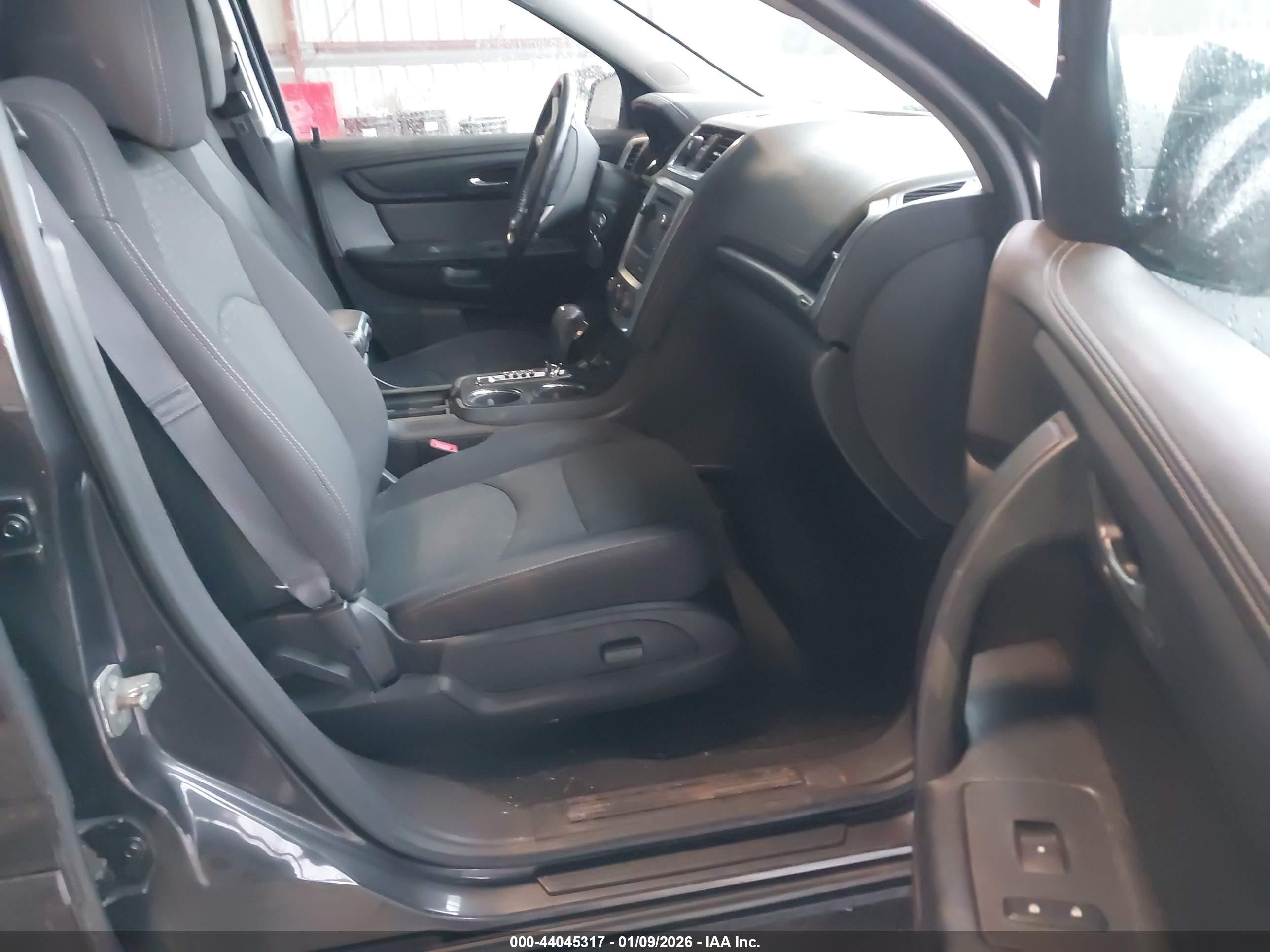 GMC ACADIA image 5