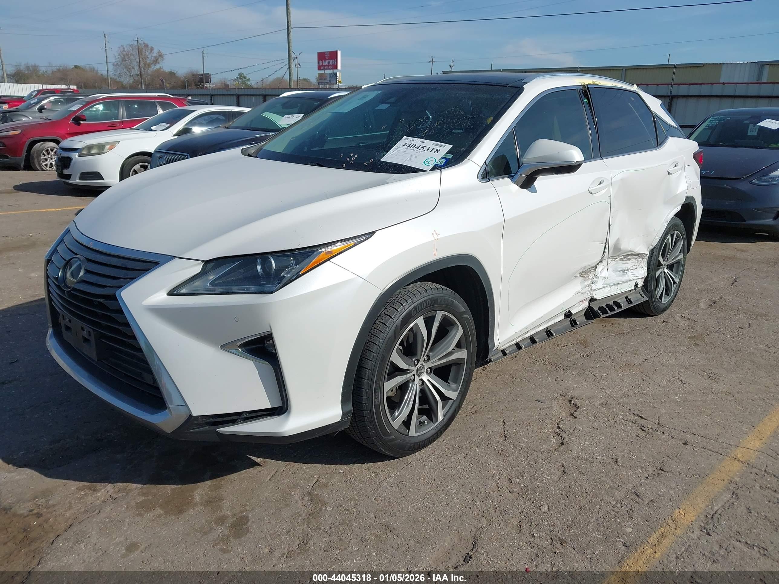 LEXUS RX image 2