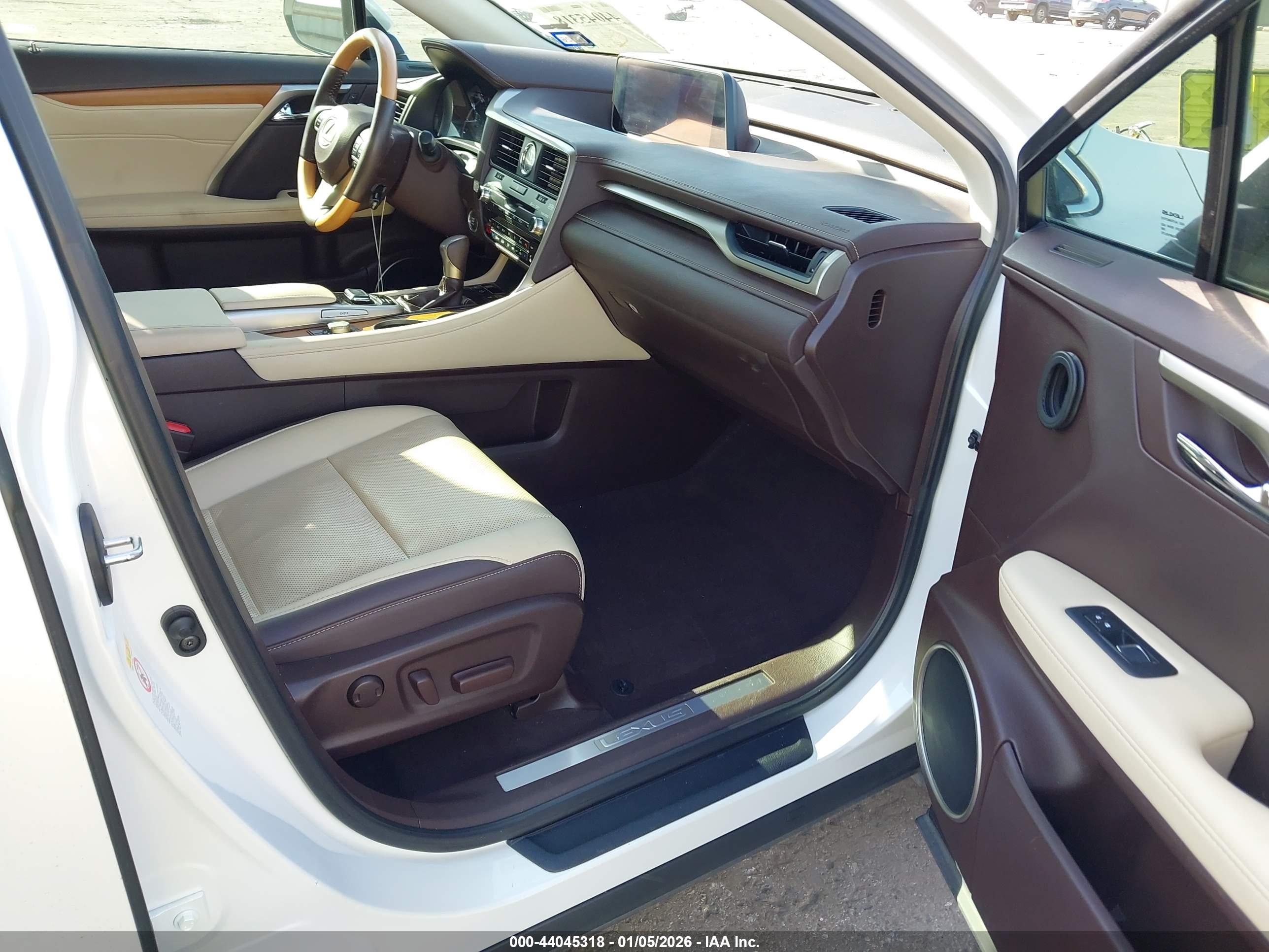 LEXUS RX image 5